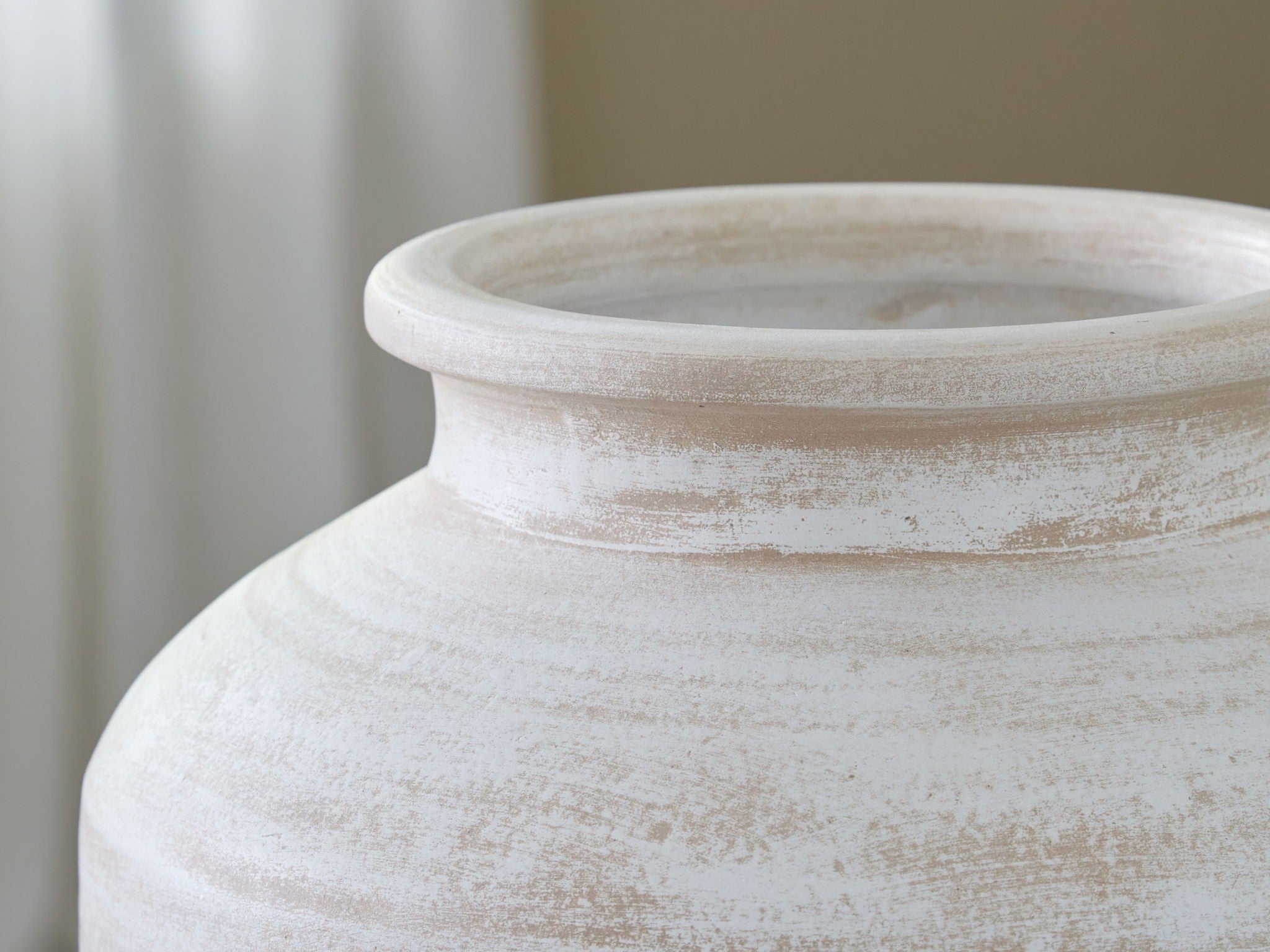 Meadie - 12" Vase
