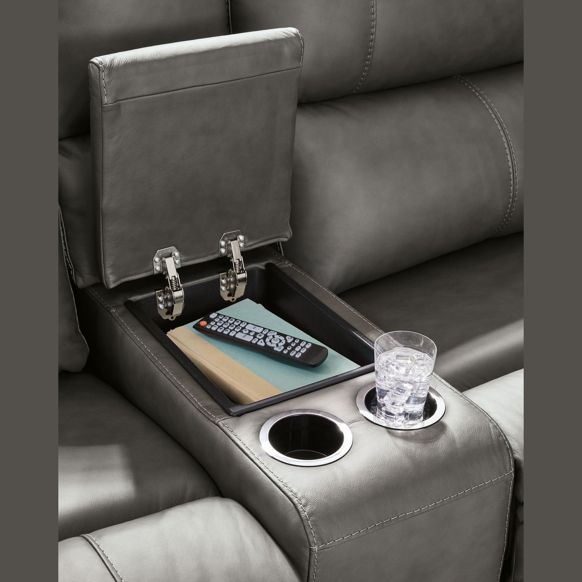 Bleckley Reclining Sectional