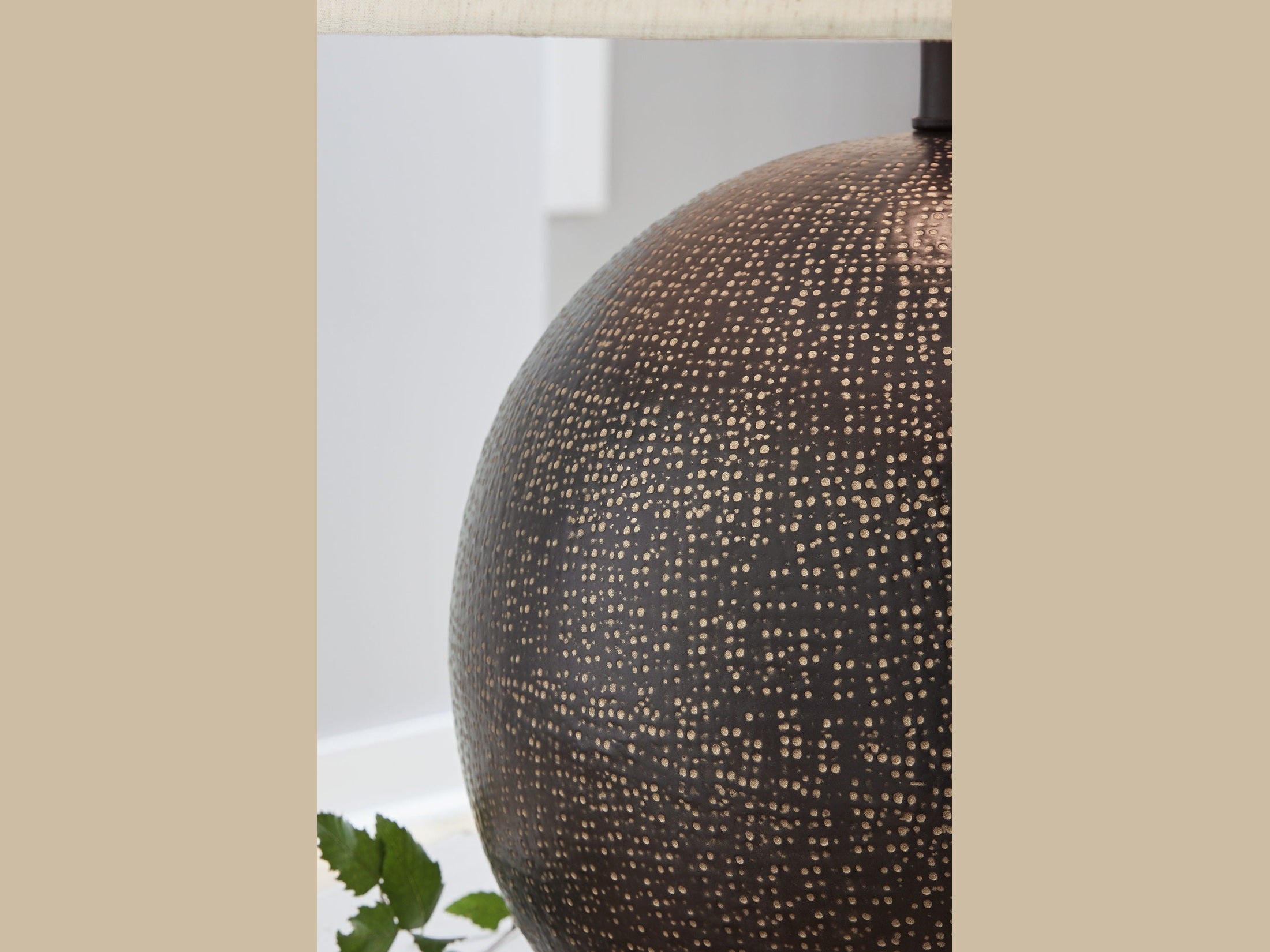 Hambell - Metal Table Lamp - Black / Gold Finish