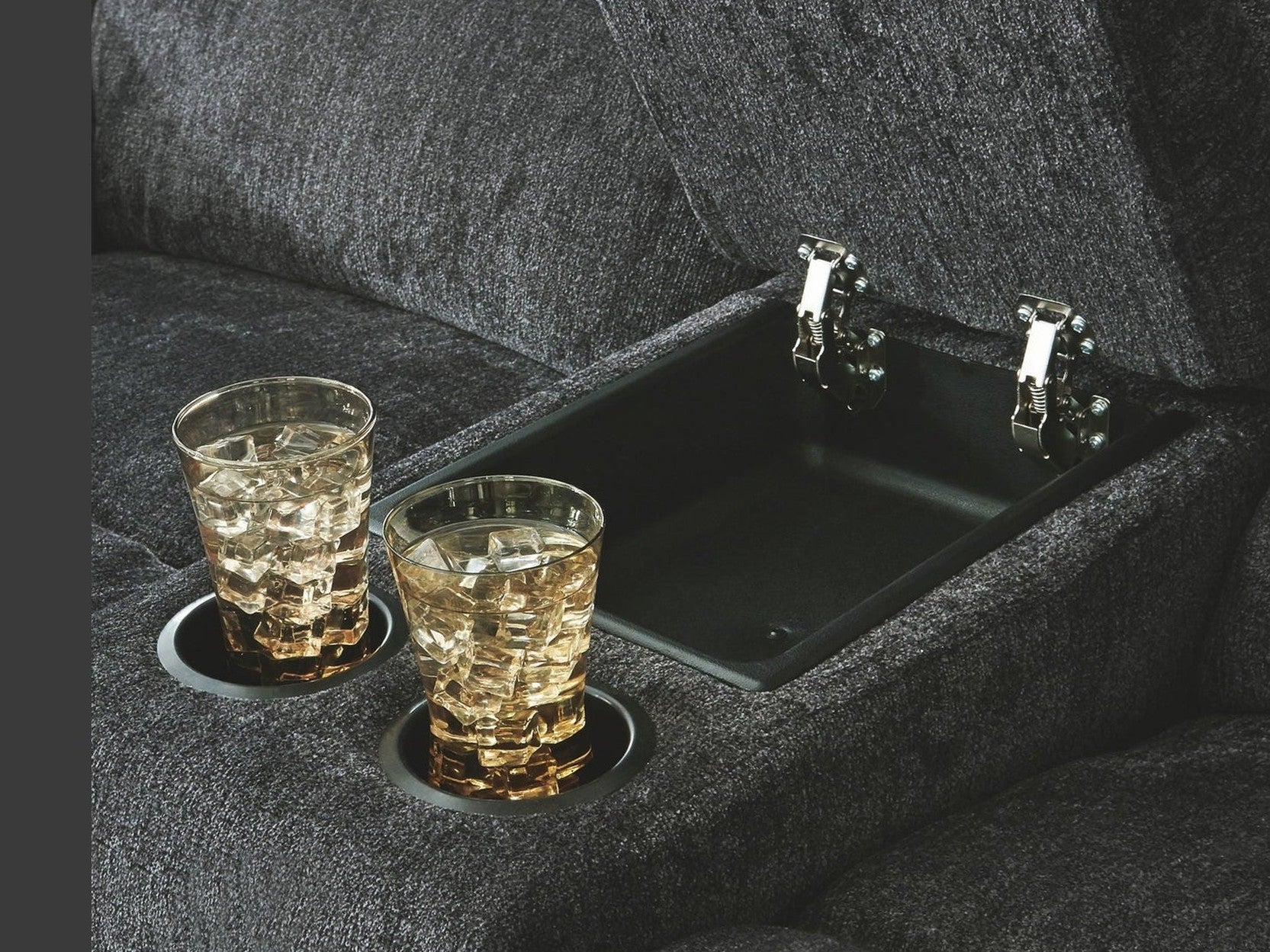 Draycoll - Reclining Loveseat
