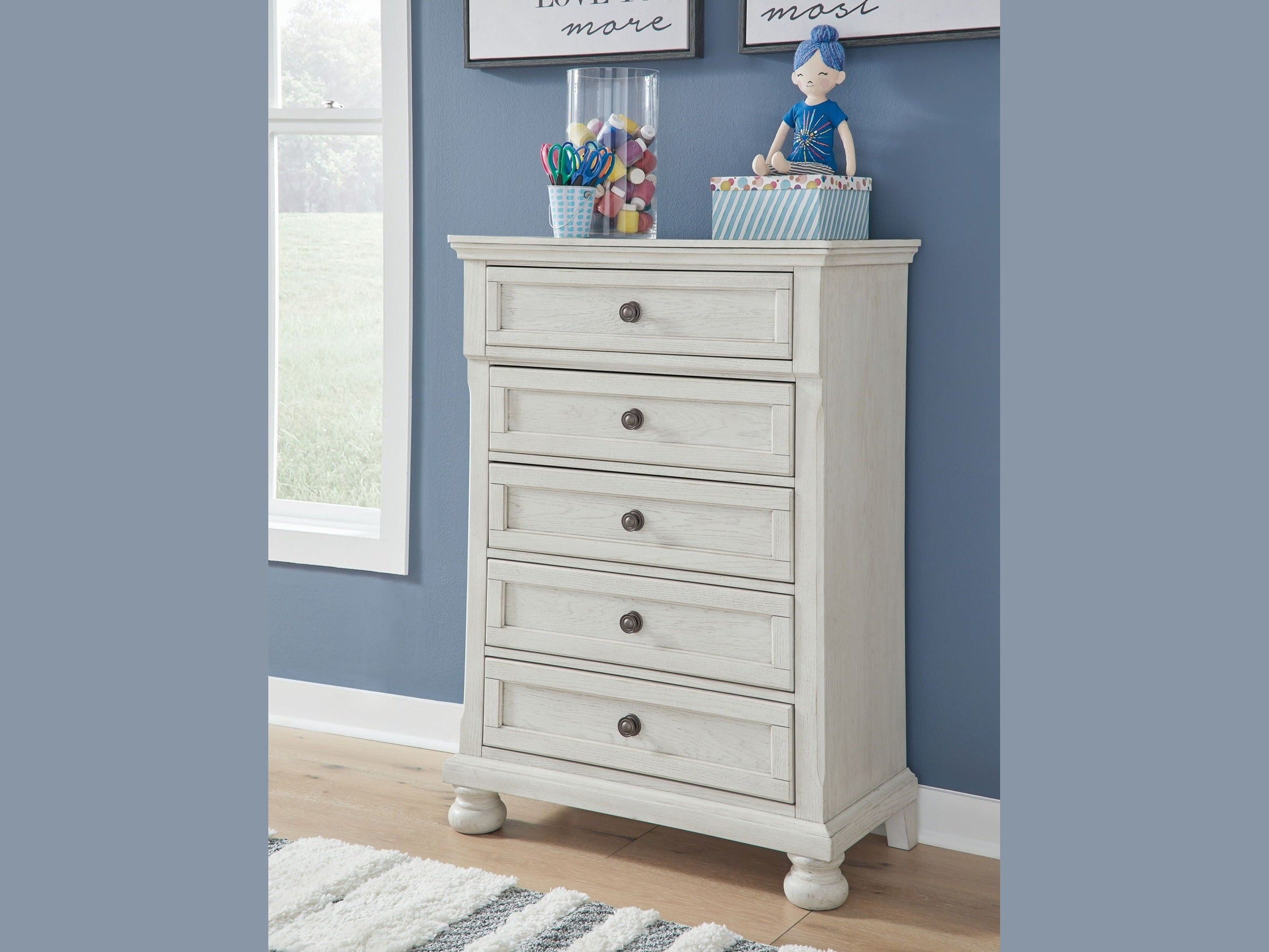 Robbinsdale - Five Drawer Chest - Youth - Antique White