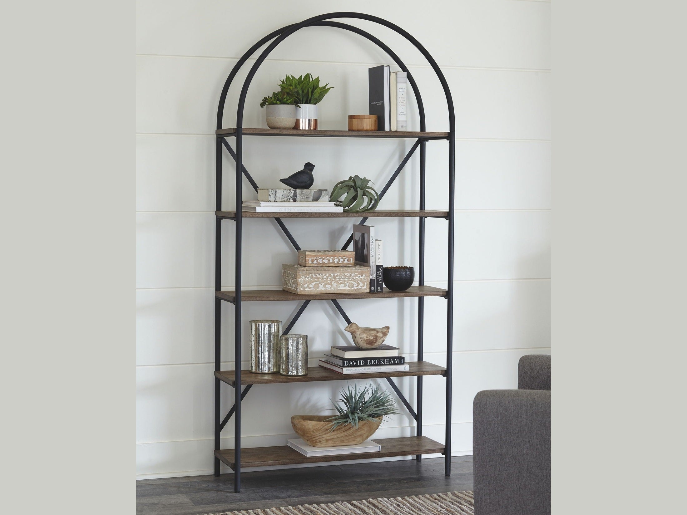 Galtbury - Bookcase - Brown / Black