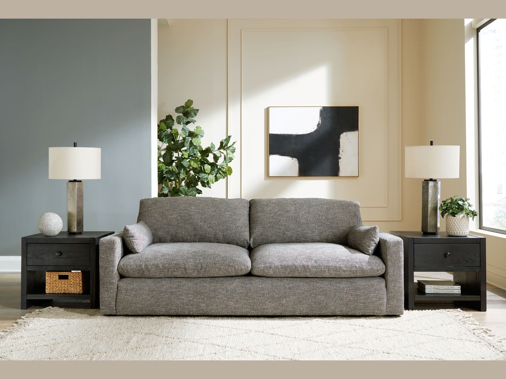 Dramatic - Sofa - Granite