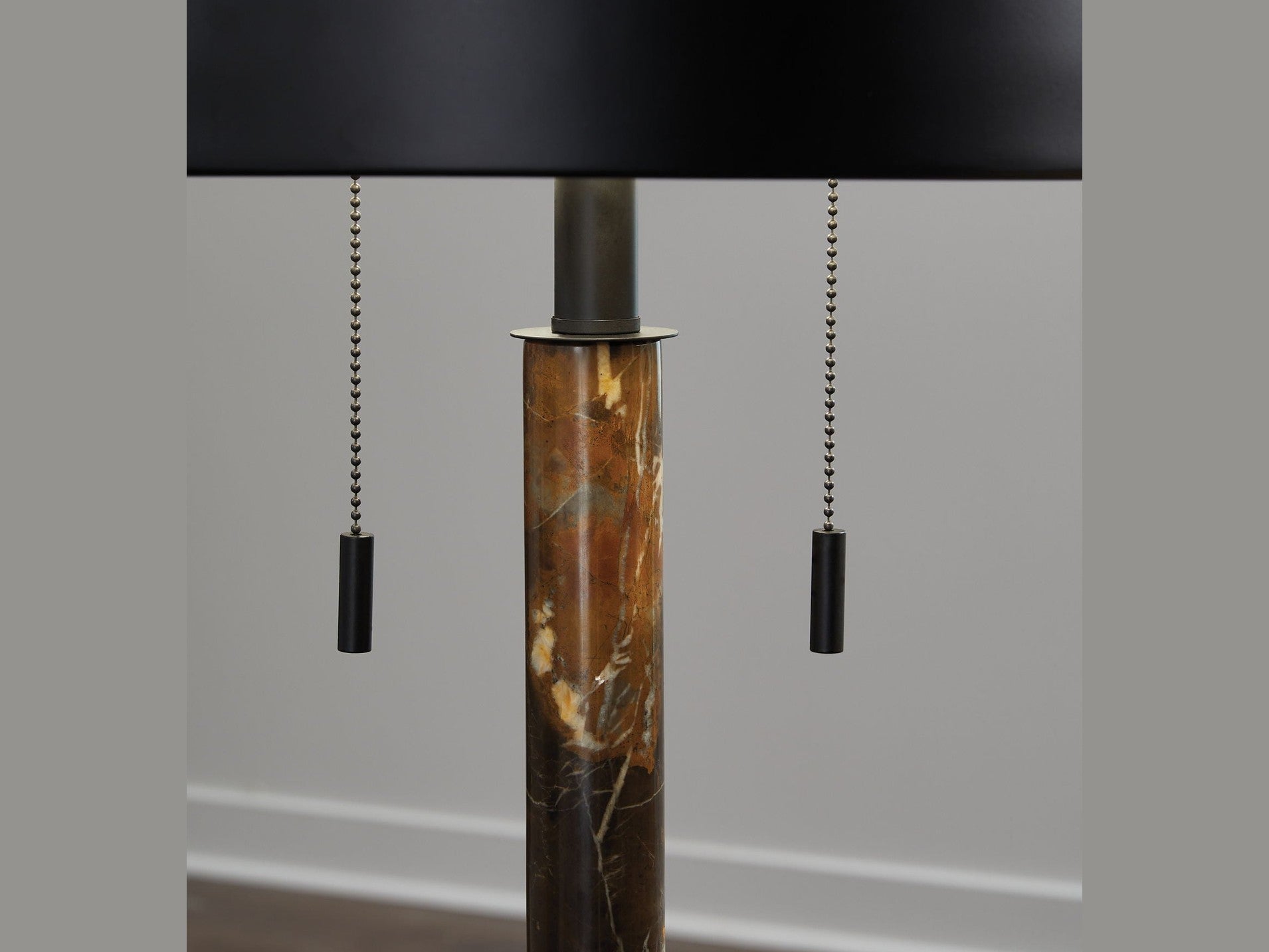 Alanbert - Metal Table Lamp - Brown / Black