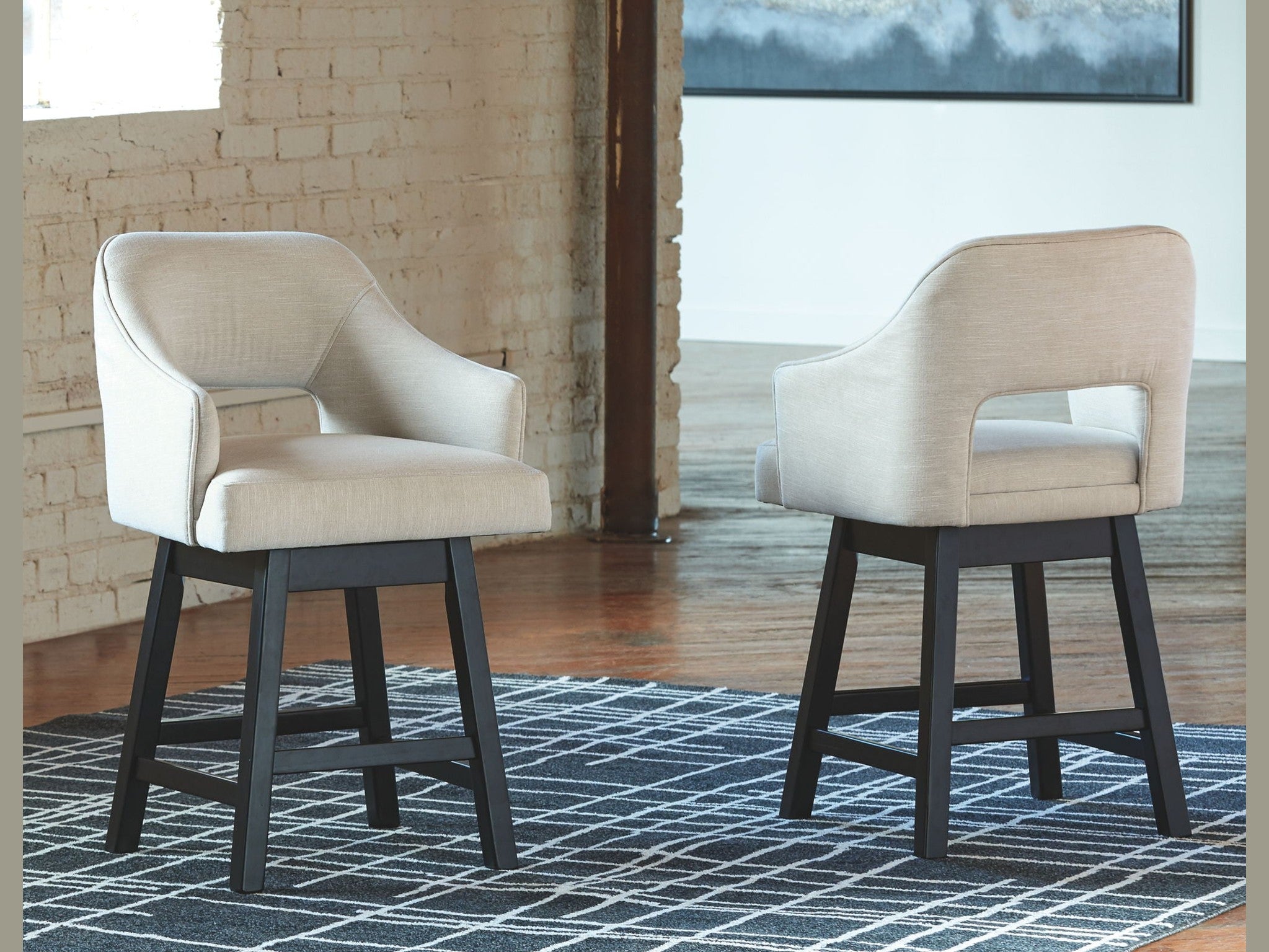 Tallenger - Upholstered Swivel Barstool (Set of 2)