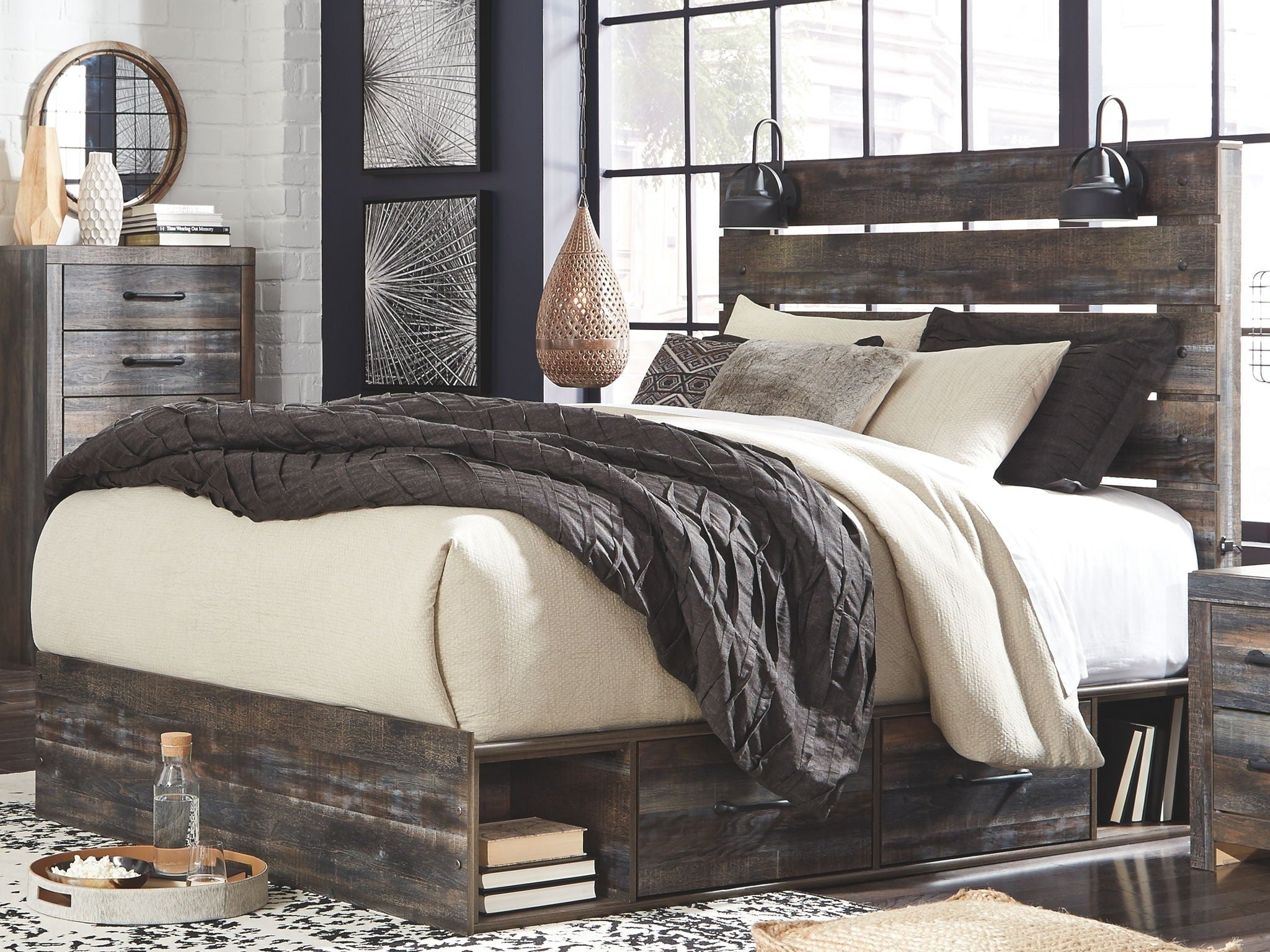 Drystan - Panel Bedroom Set