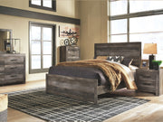 Wynnlow - Panel Bedroom Set
