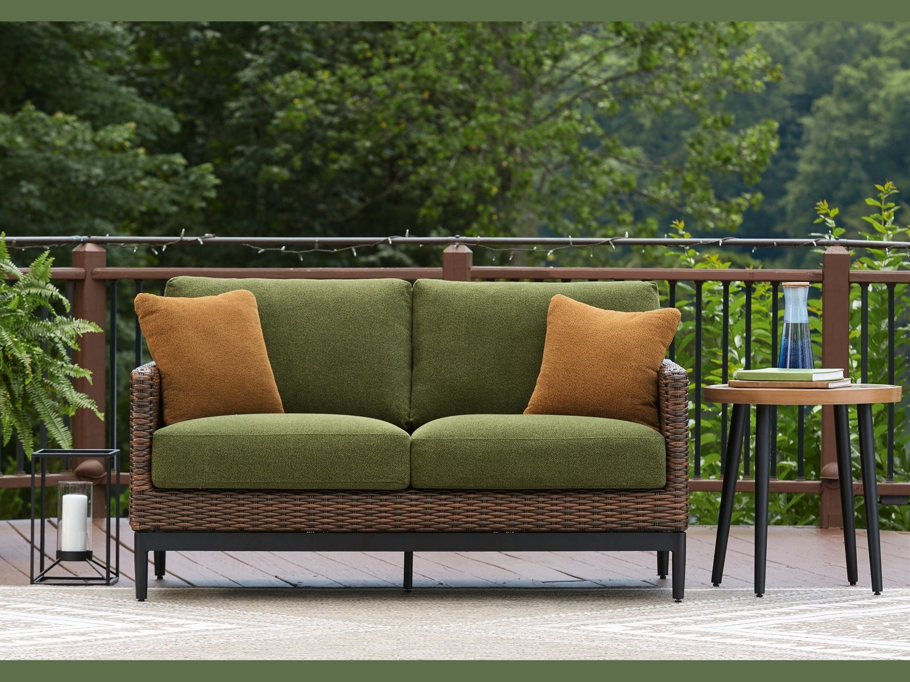 Horizon Hall - Loveseat With Cushion - Brown / Green