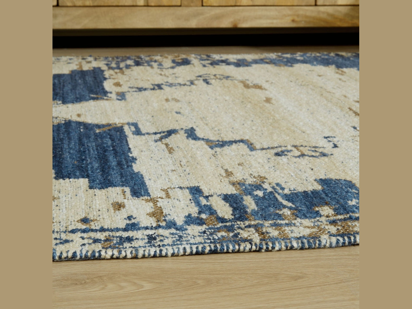 Varnler - Rug