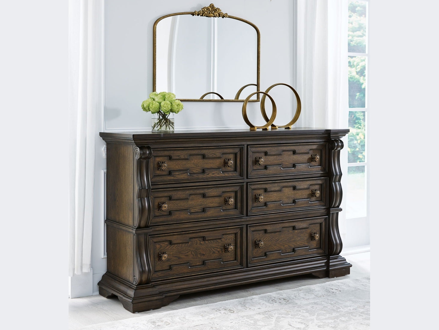 Maylee - Upholstered Bedroom Set
