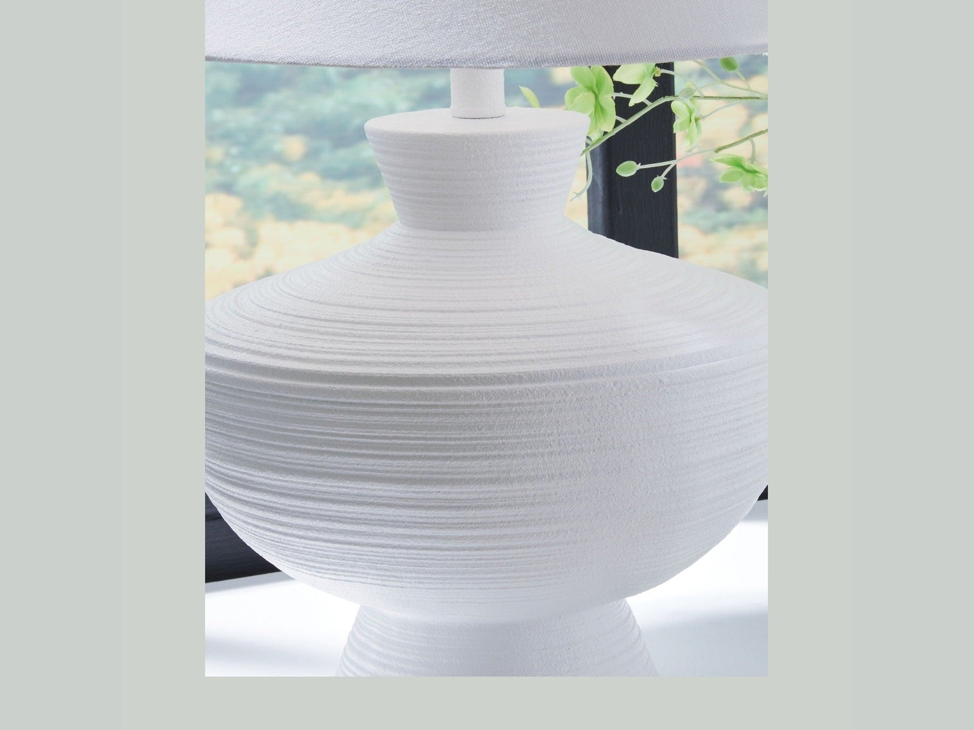 Harelwood - Poly Table Lamp - White