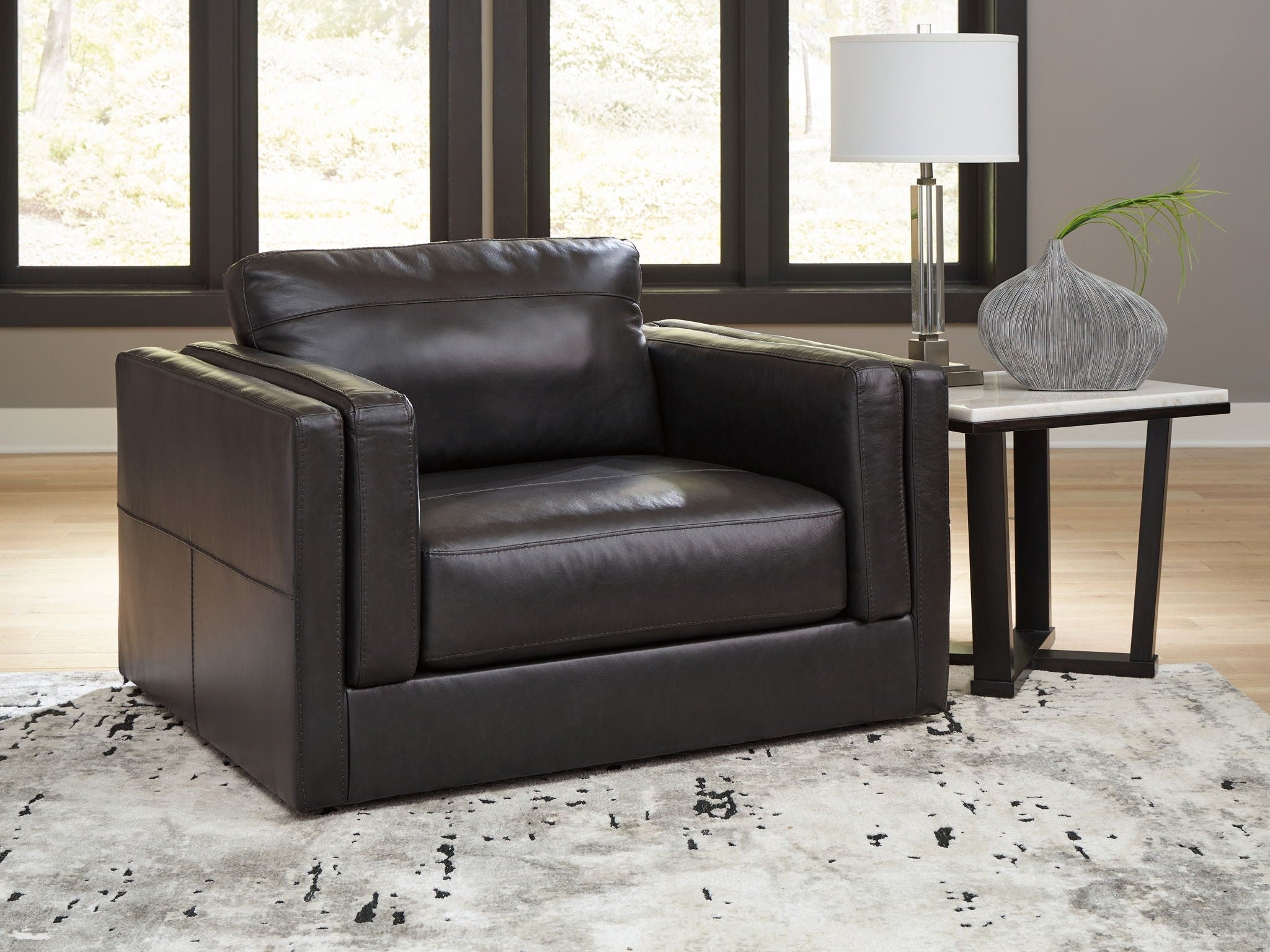 Amiata - Chair And A Half - Onyx