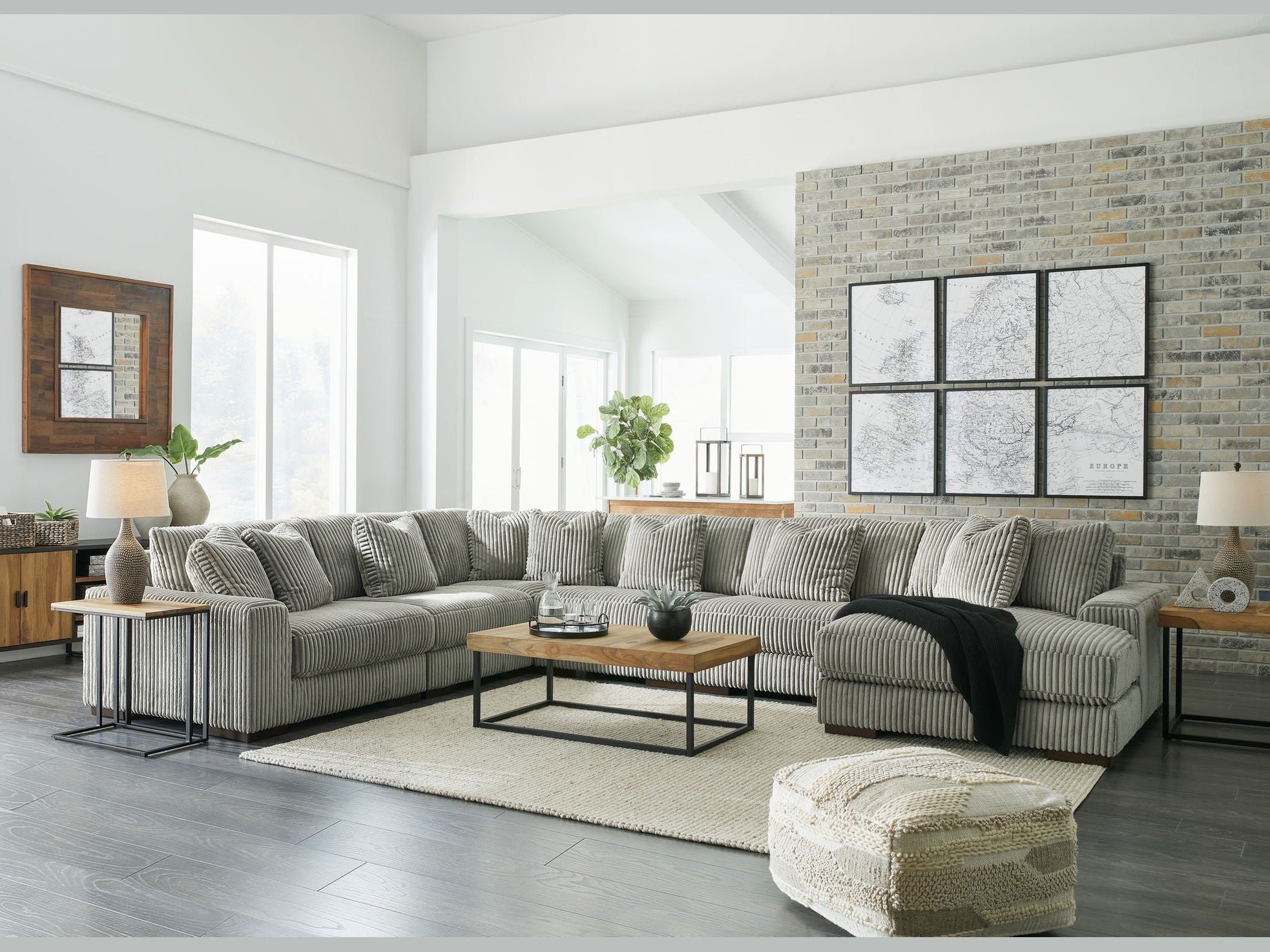 Lindyn - Sectional