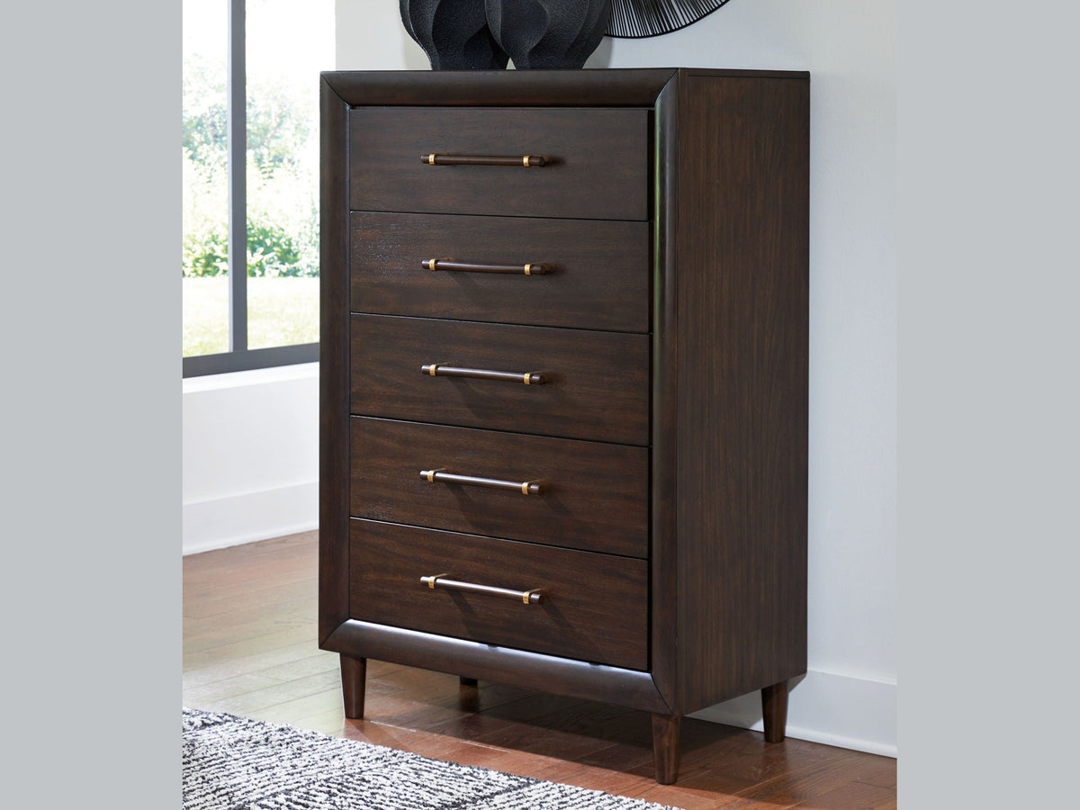 Dantenton - Five Drawer Chest - Merlot