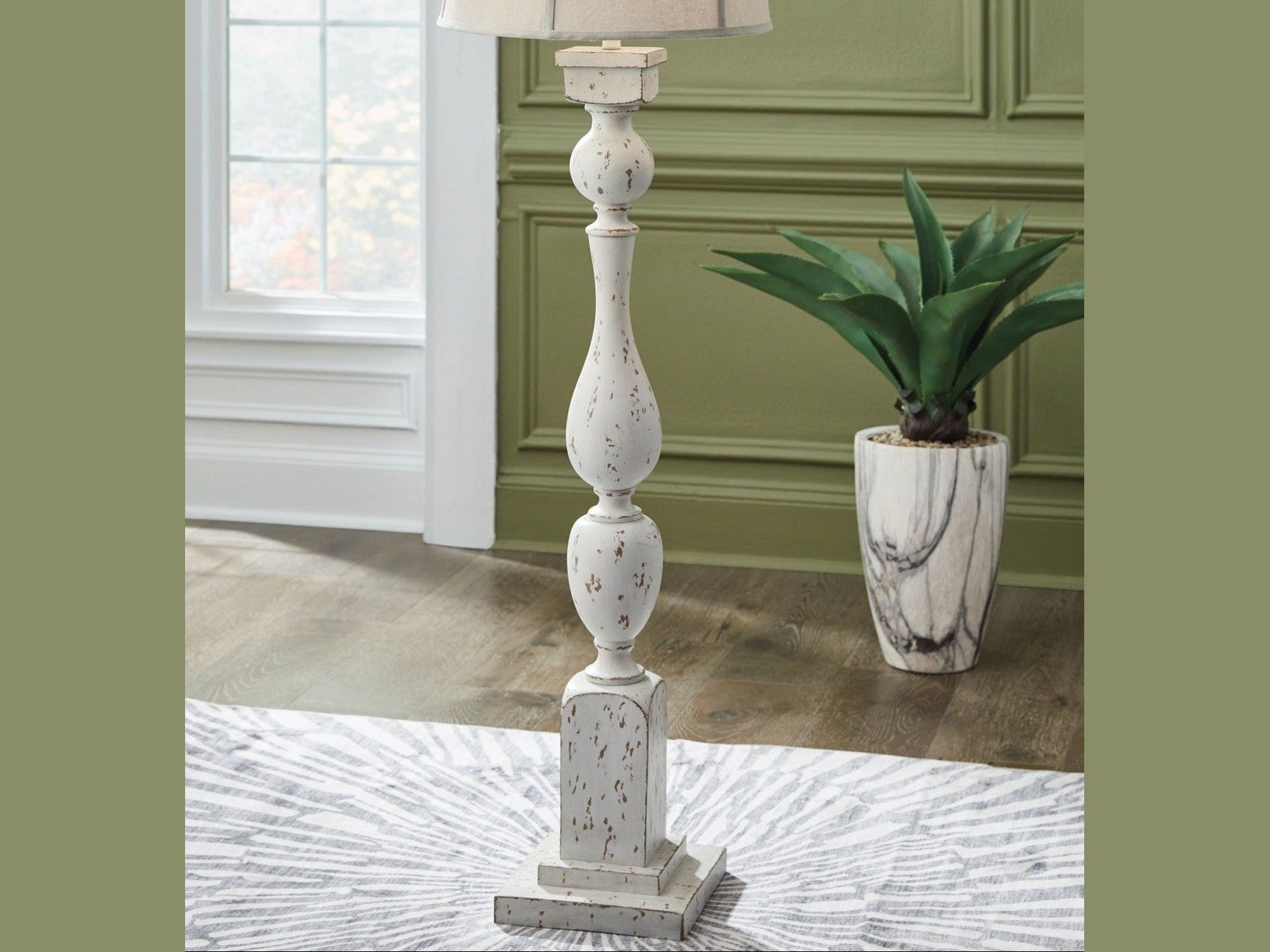 Madsbrook - Poly Lamp