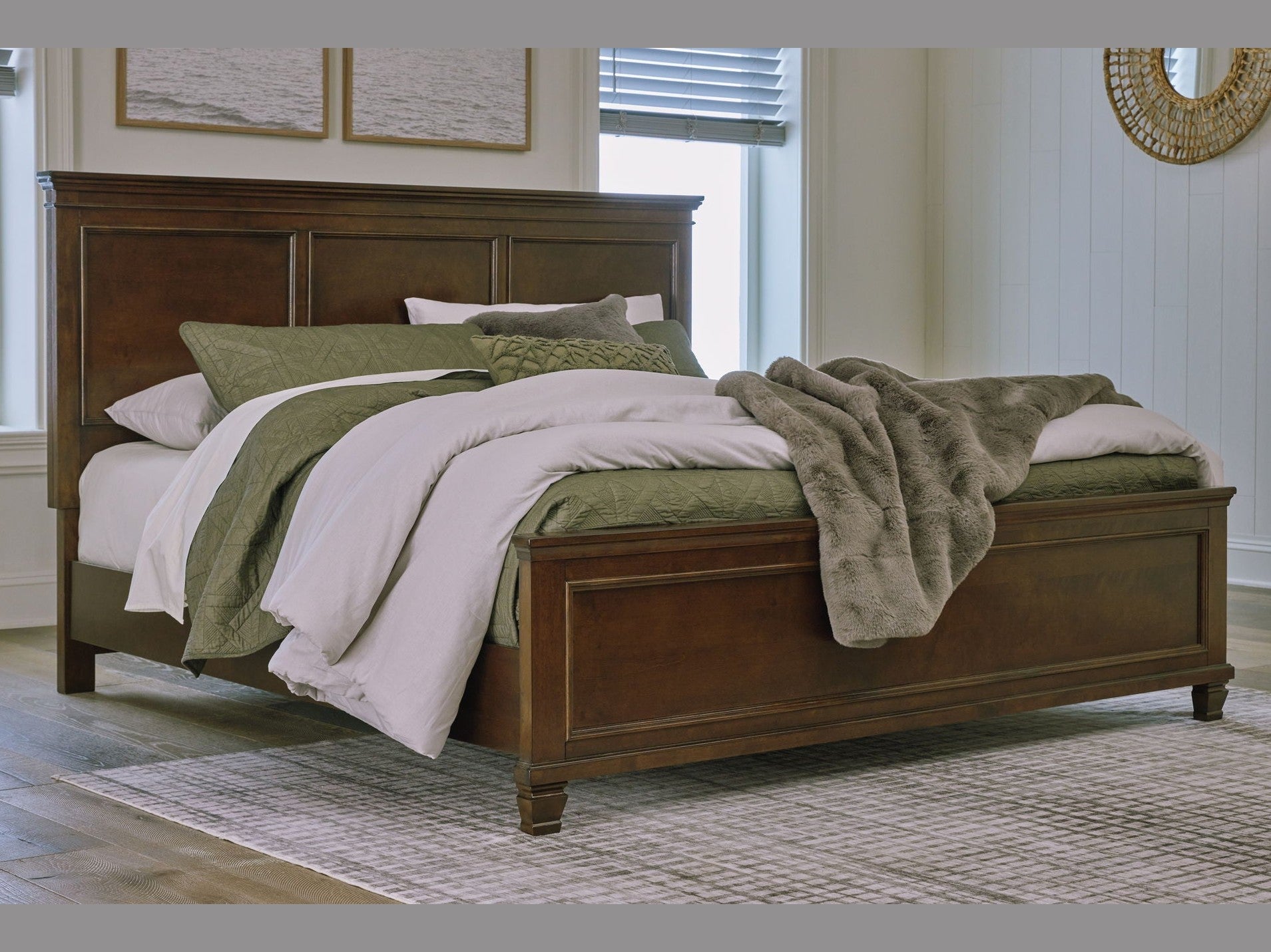 Danabrin - Panel Bed