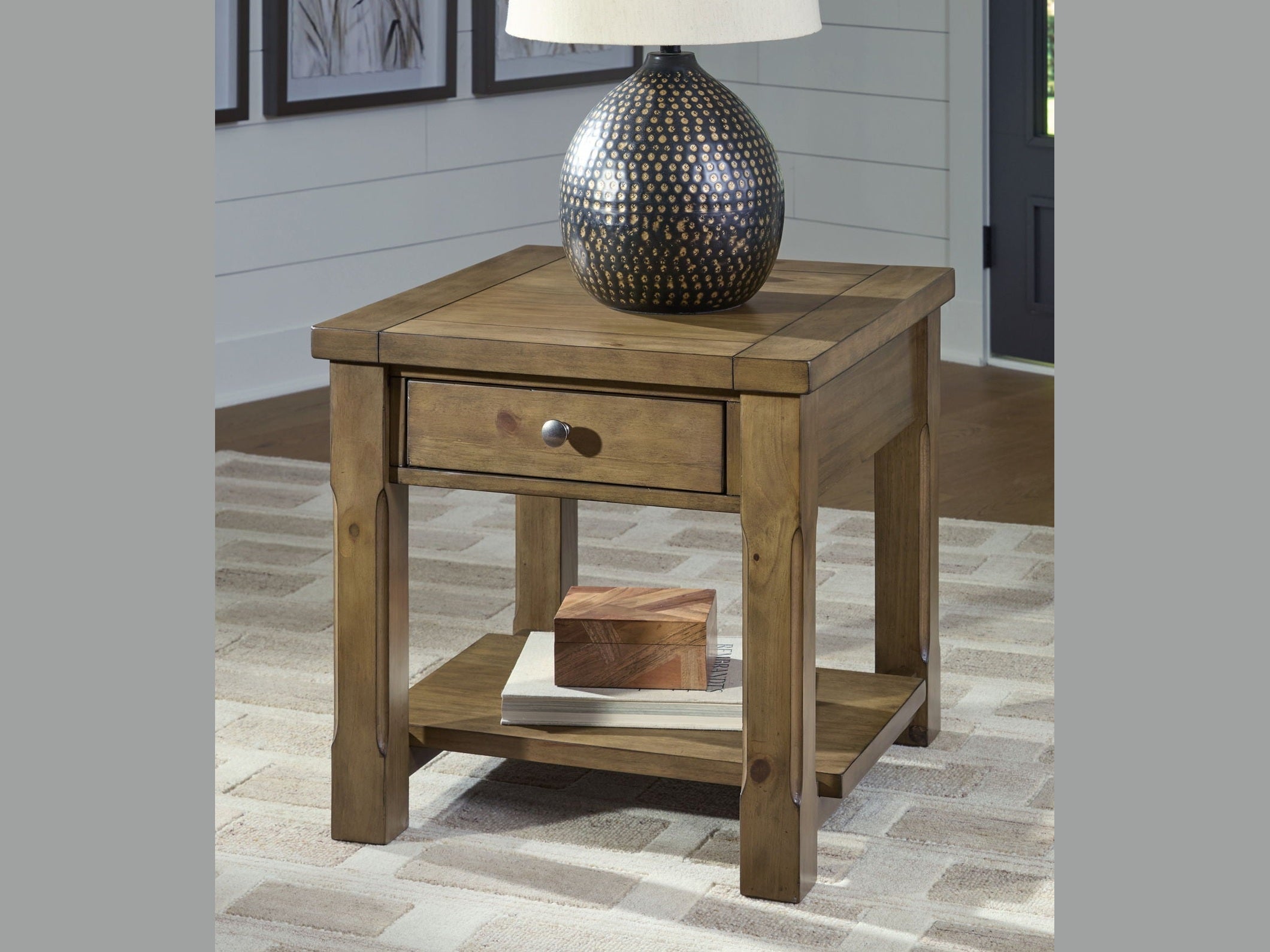 Vandenmore - Rectangular Table