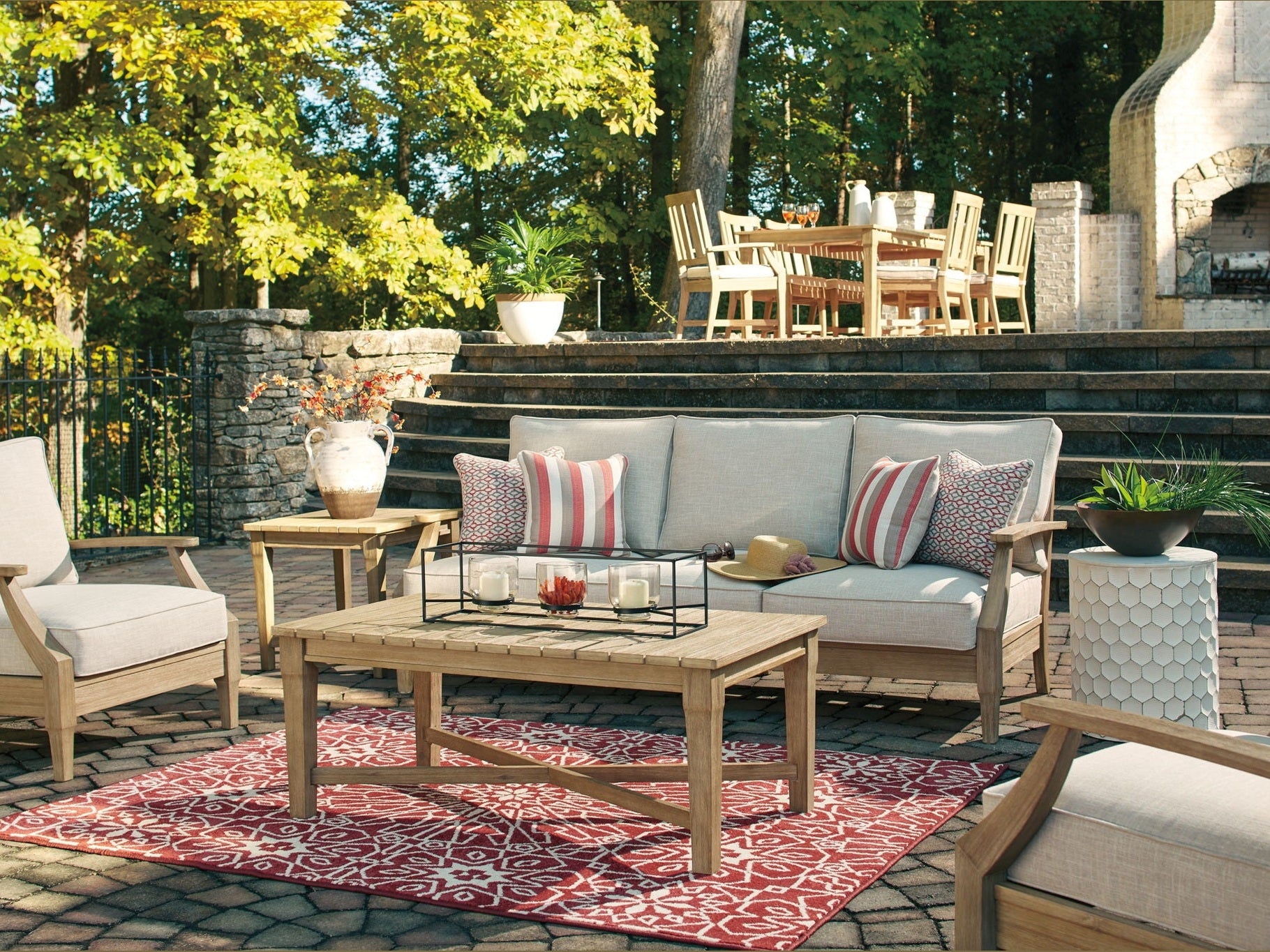 Clare View - Sofa with Cushion - Beige