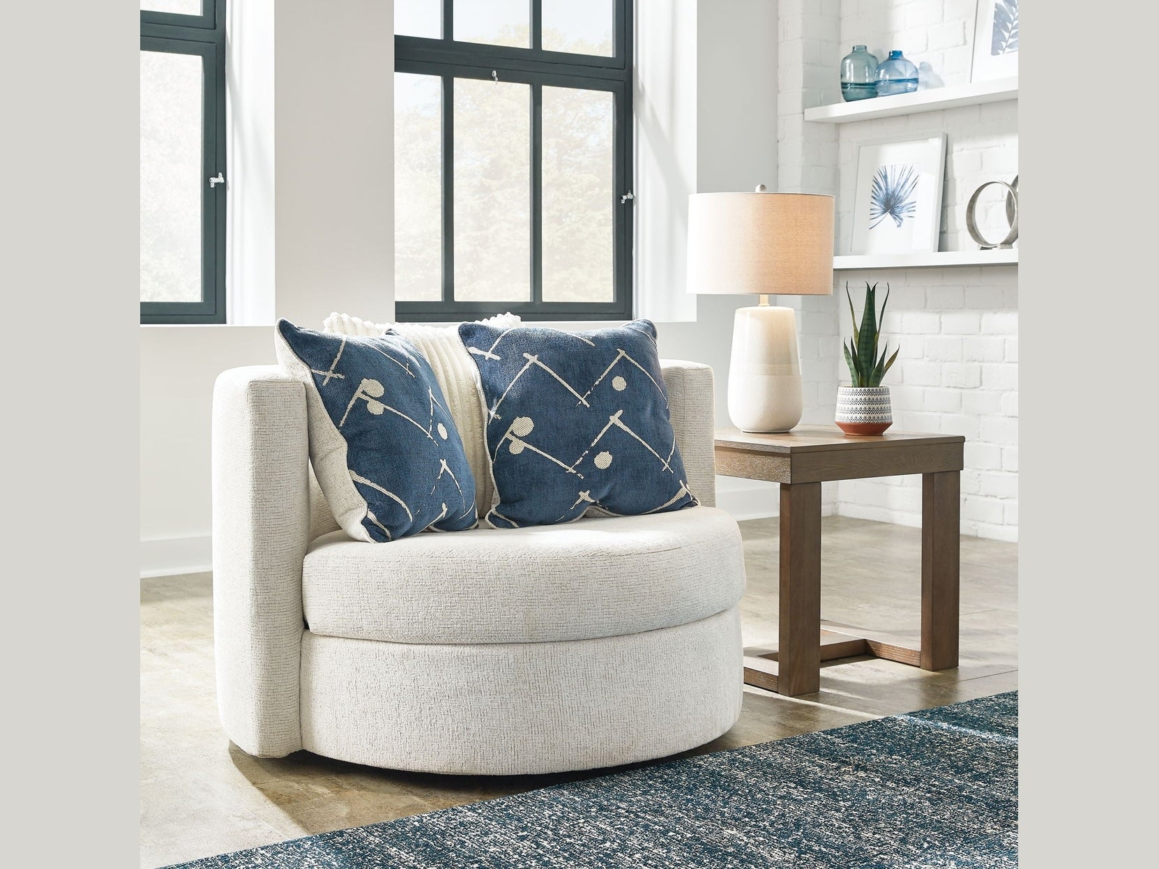 Padova - Swivel Accent Chair - Ivory