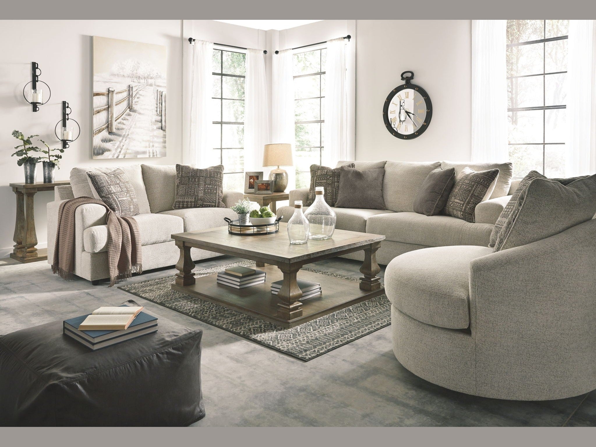 Soletren - Living Room Set