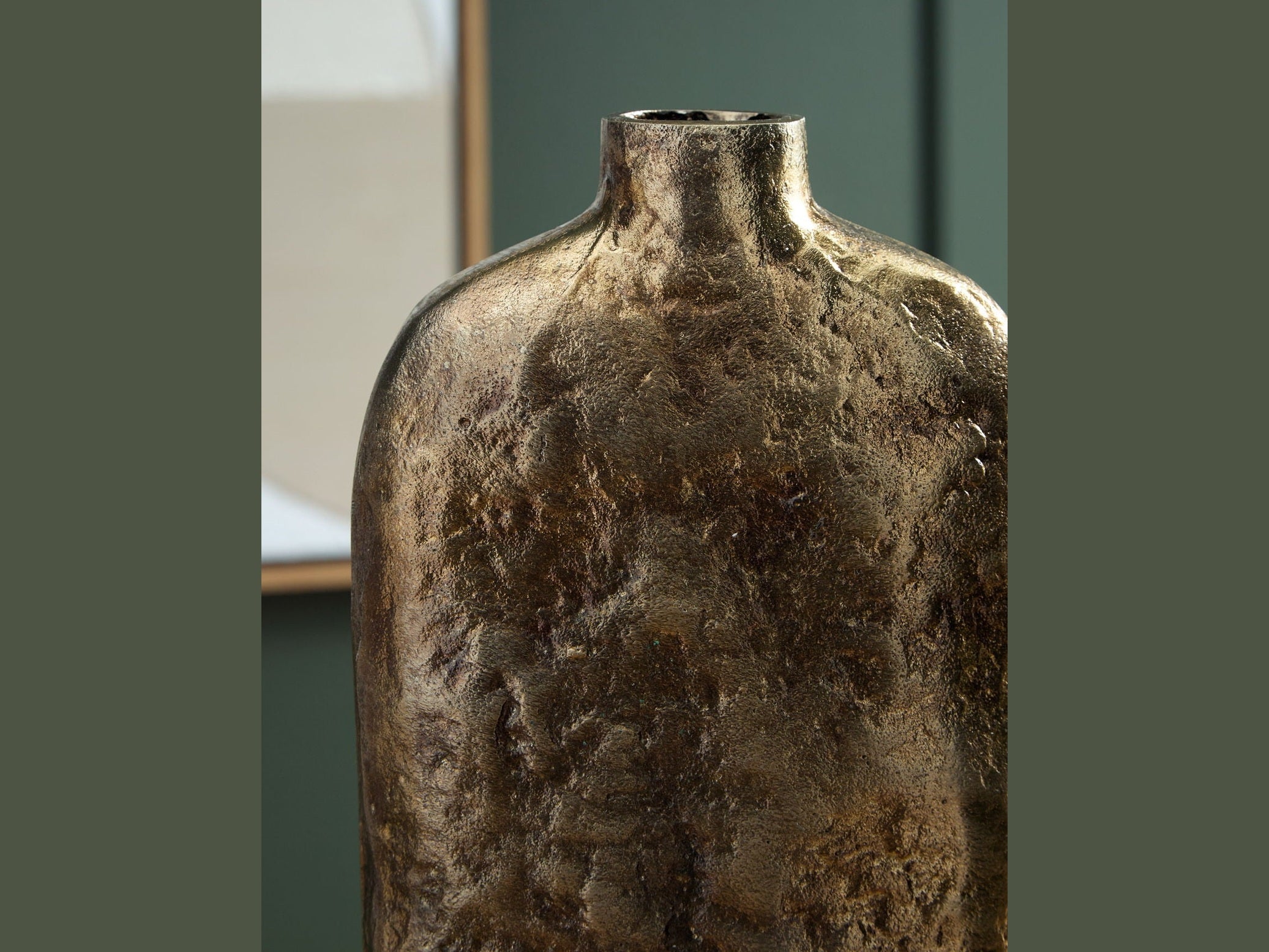 Wallmond - Vase