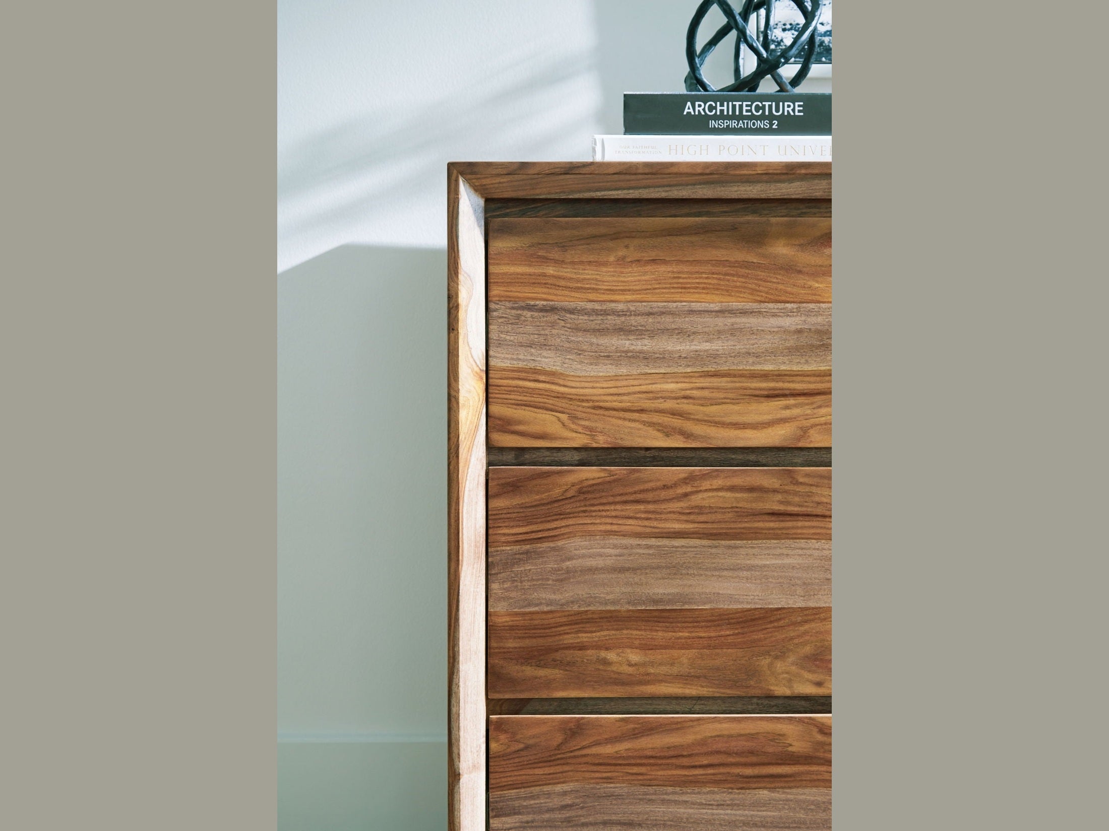 Dressonni - Dresser And Mirror - Brown