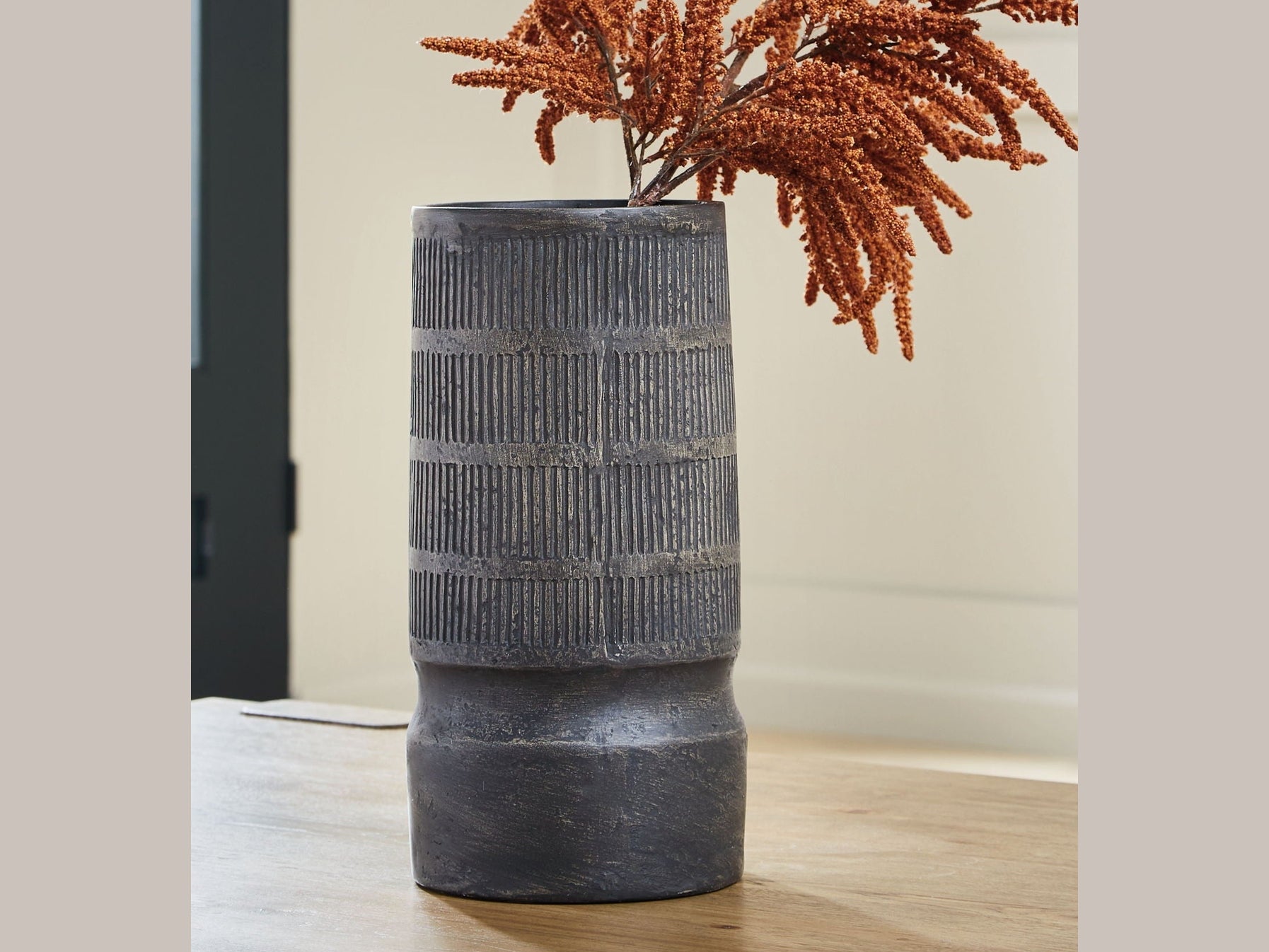 Beninworth - Vase