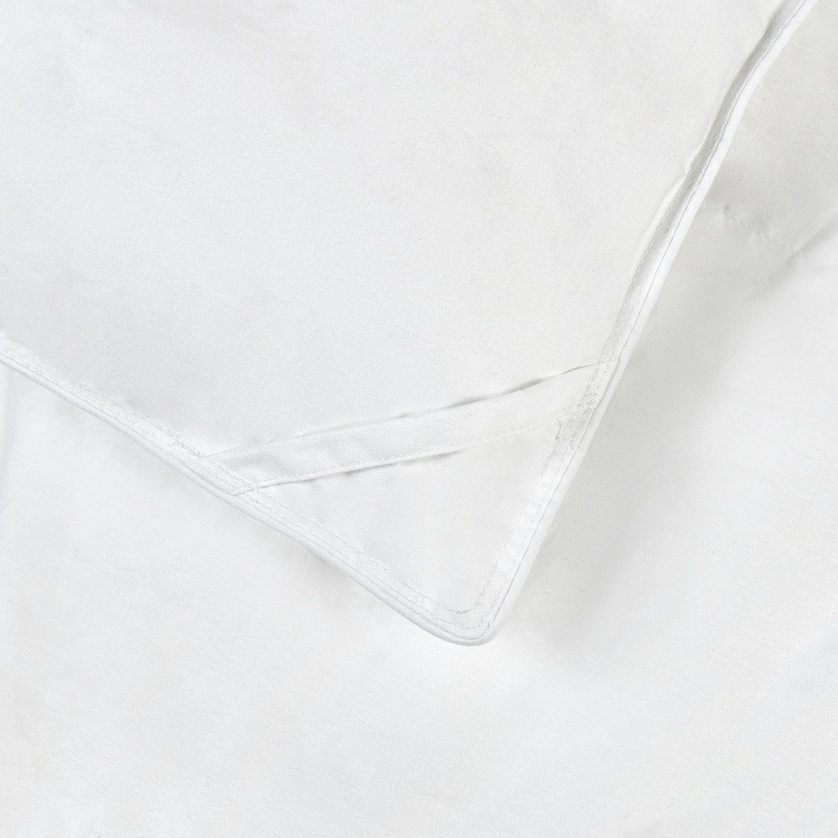 Bedding Basics - Villa Premium Down Alt Duvet Insert