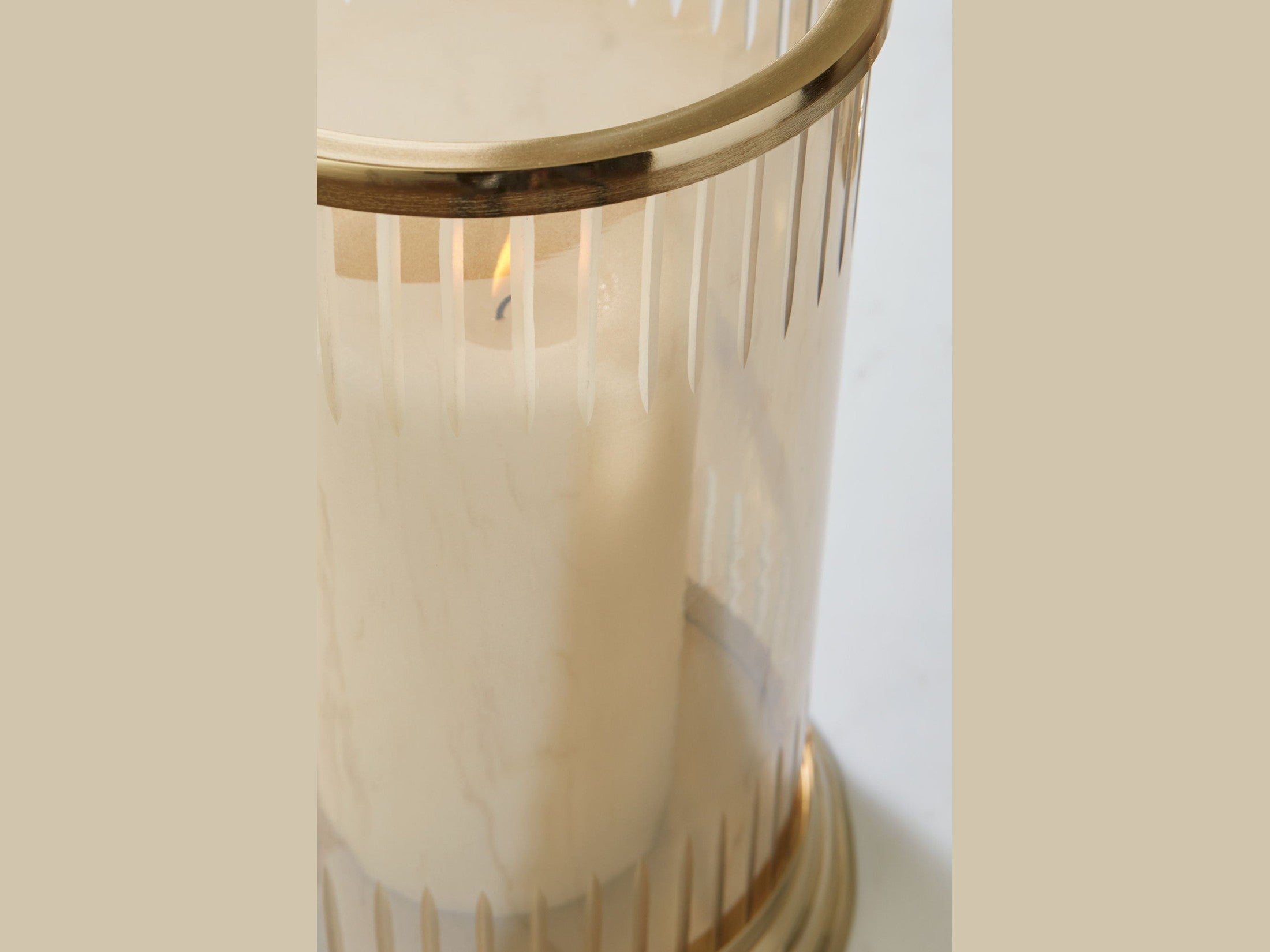 Aavinson - Candle Holder