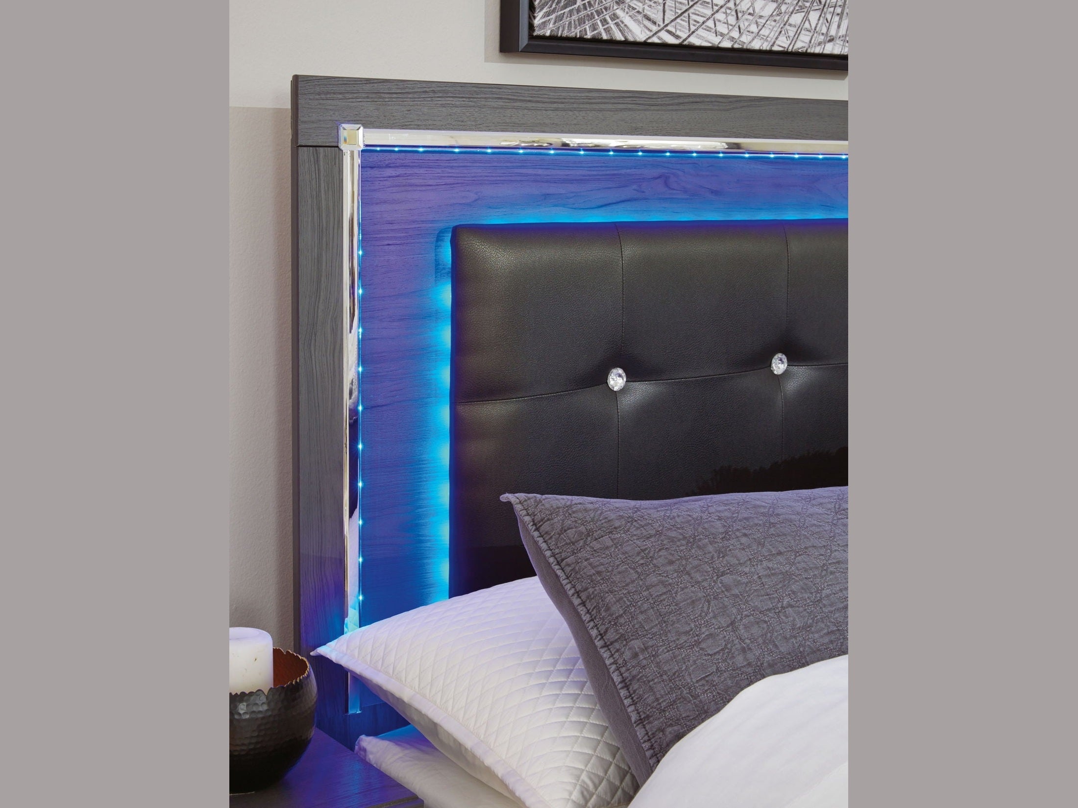 Lodanna - Upholstered Panel Headboard