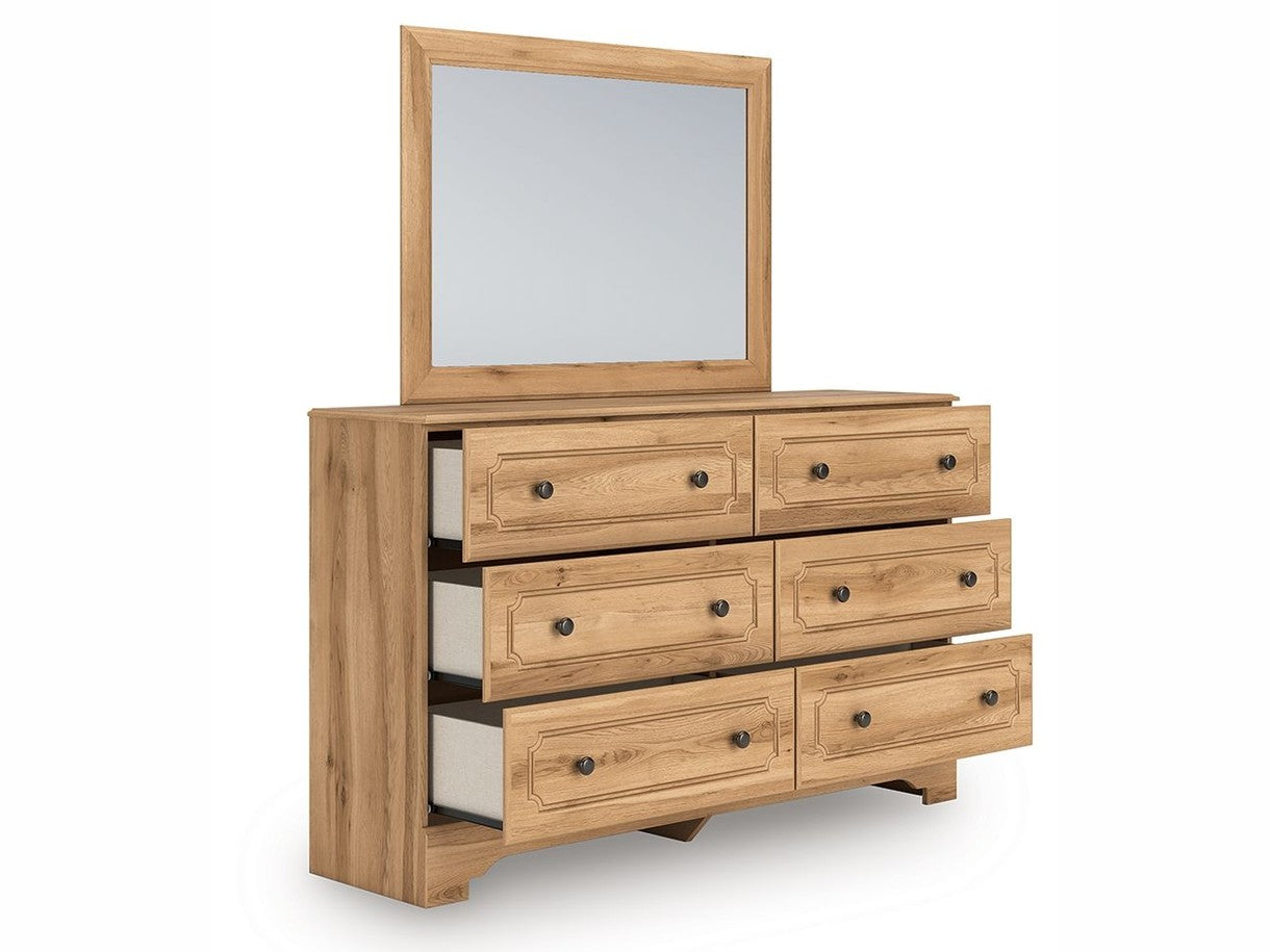 Galletyn - Six Drawer Dresser