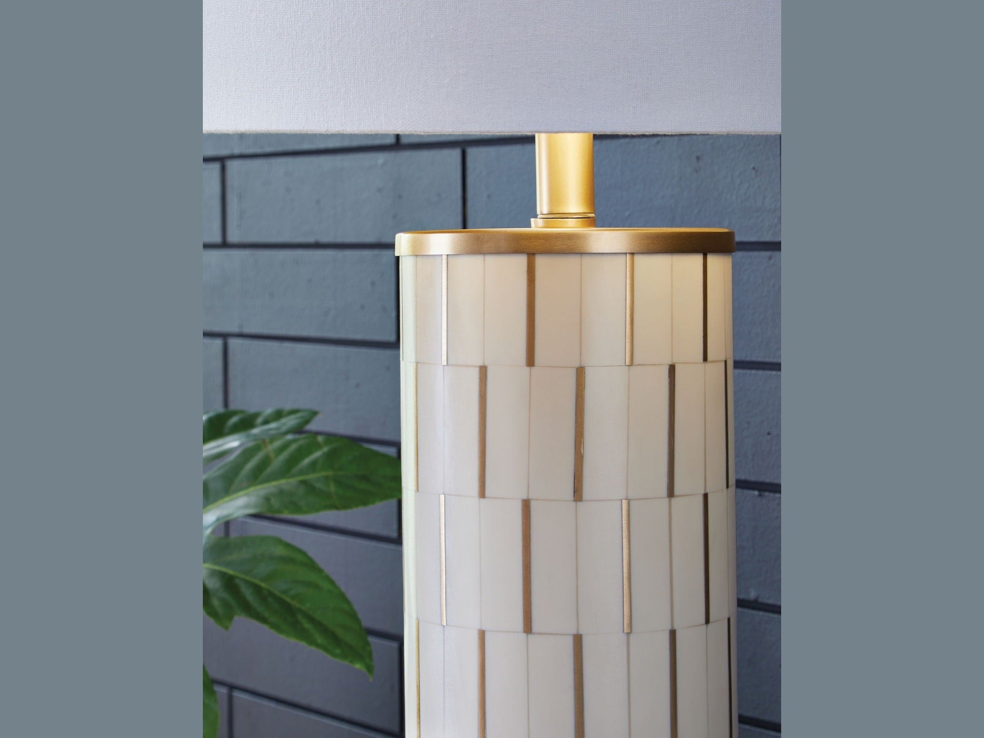 Faridworth - Poly Table Lamp - White / Gold Finish