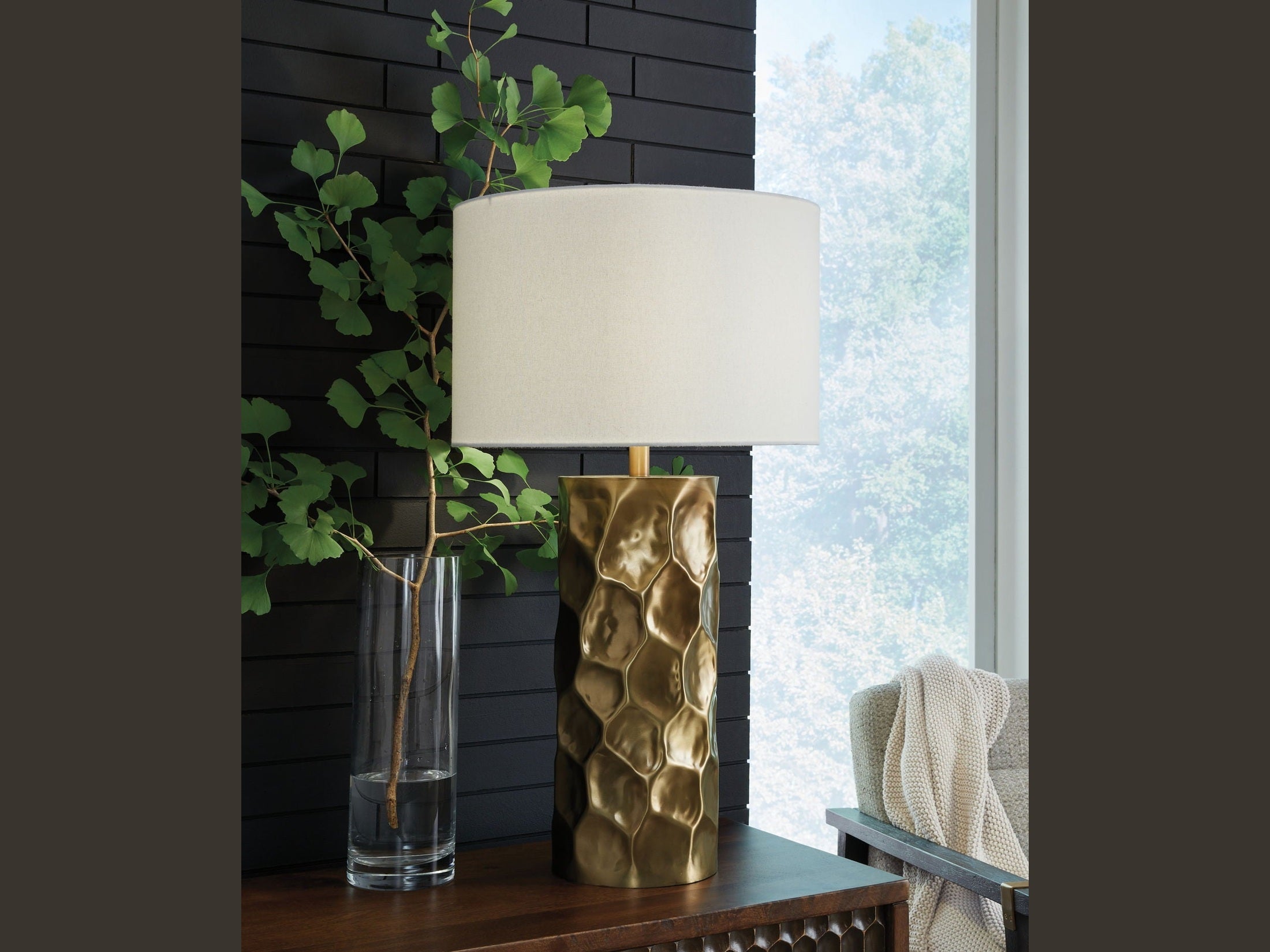 Marshawn - Metal Table Lamp - Gold Finish