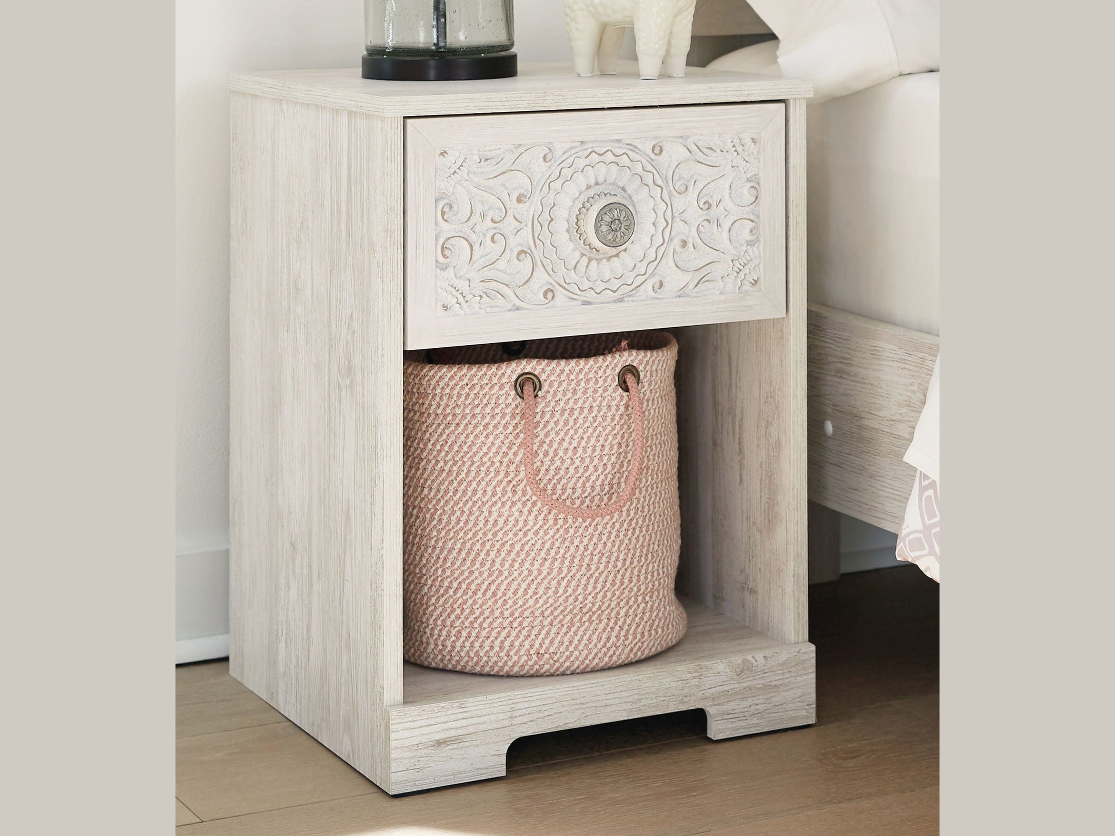 Paxberry - One Drawer Night Stand - Whitewash