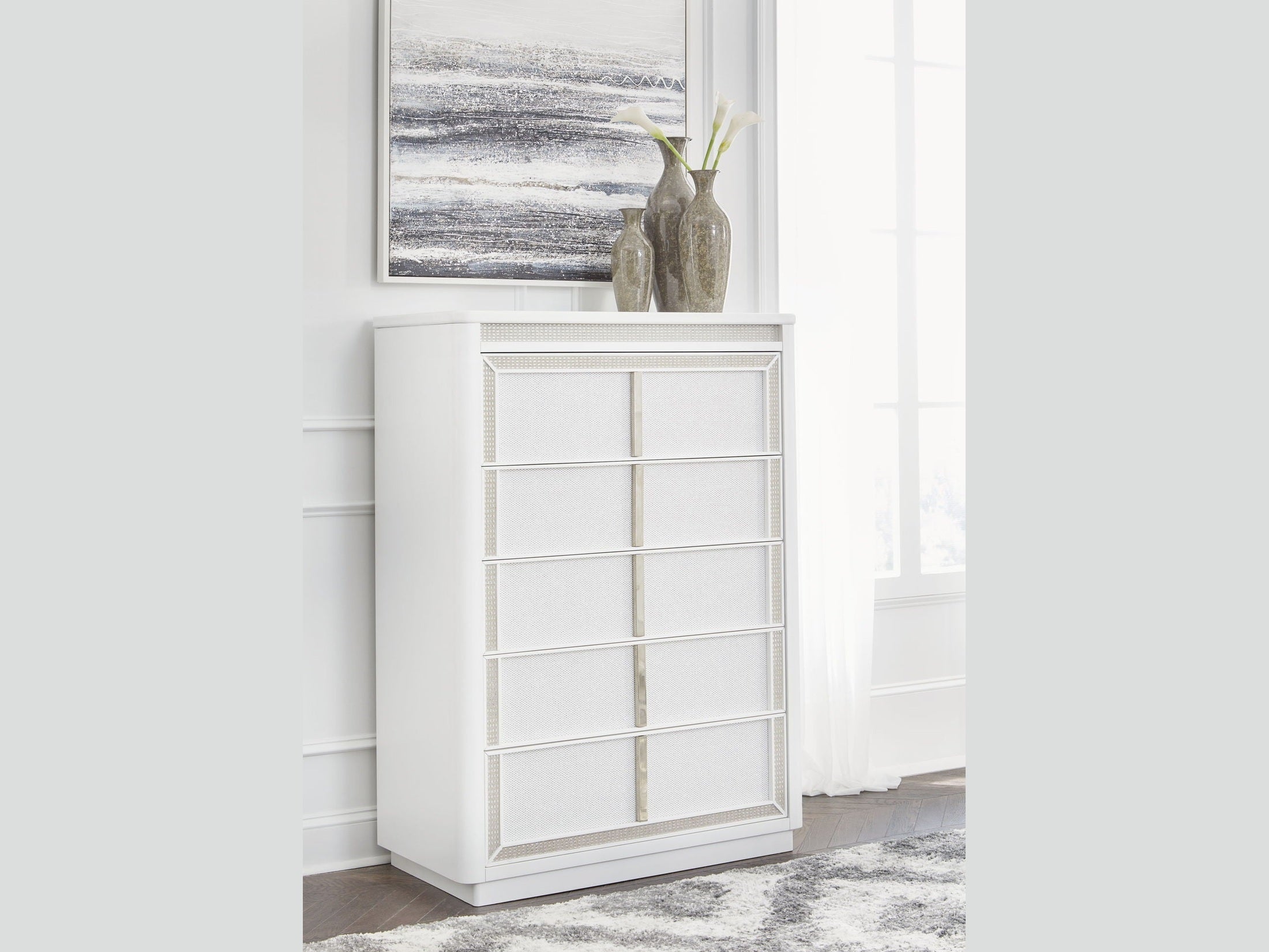 Chalanna - Five Drawer Chest - White