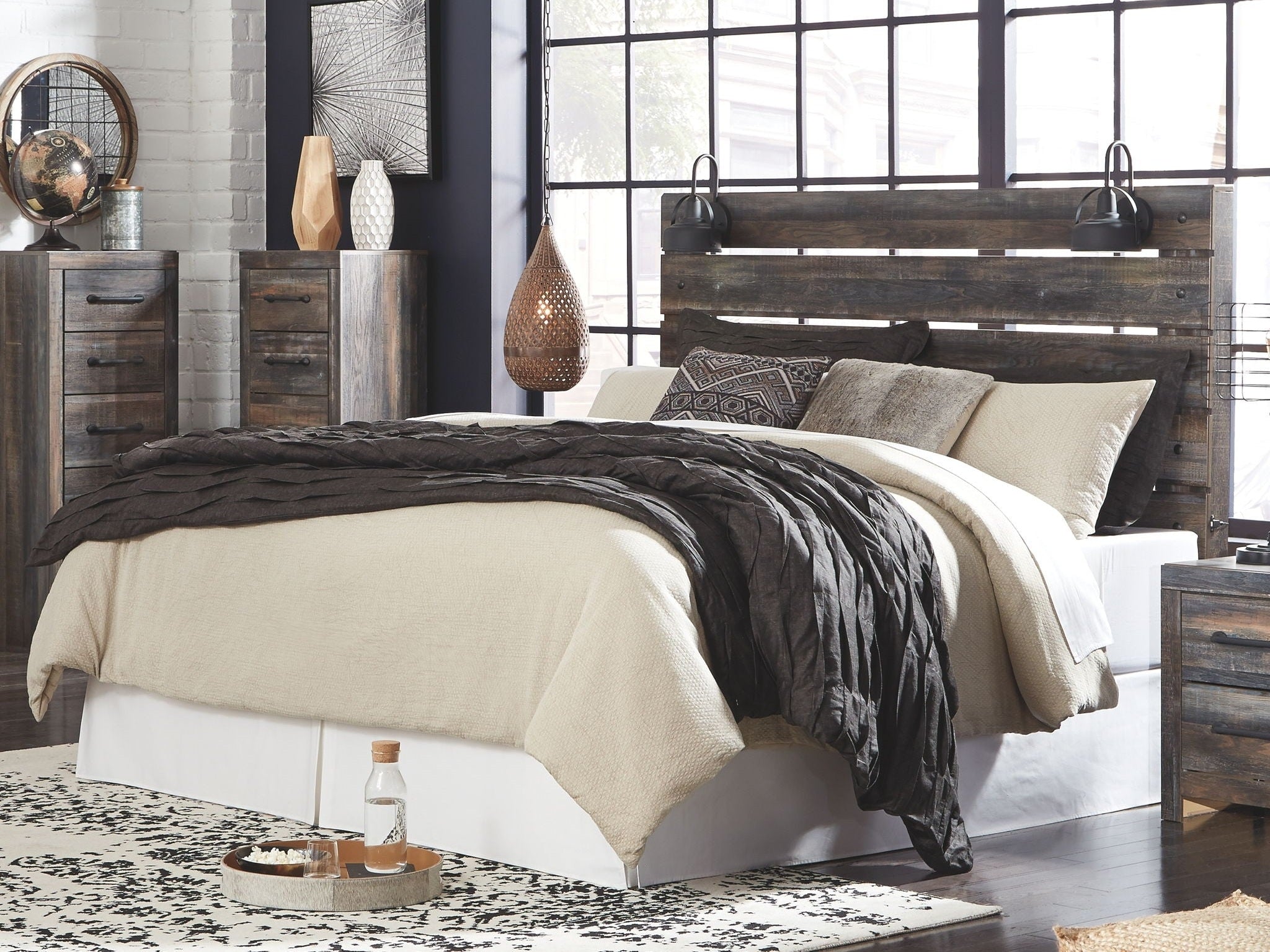 Drystan - Bedroom Set