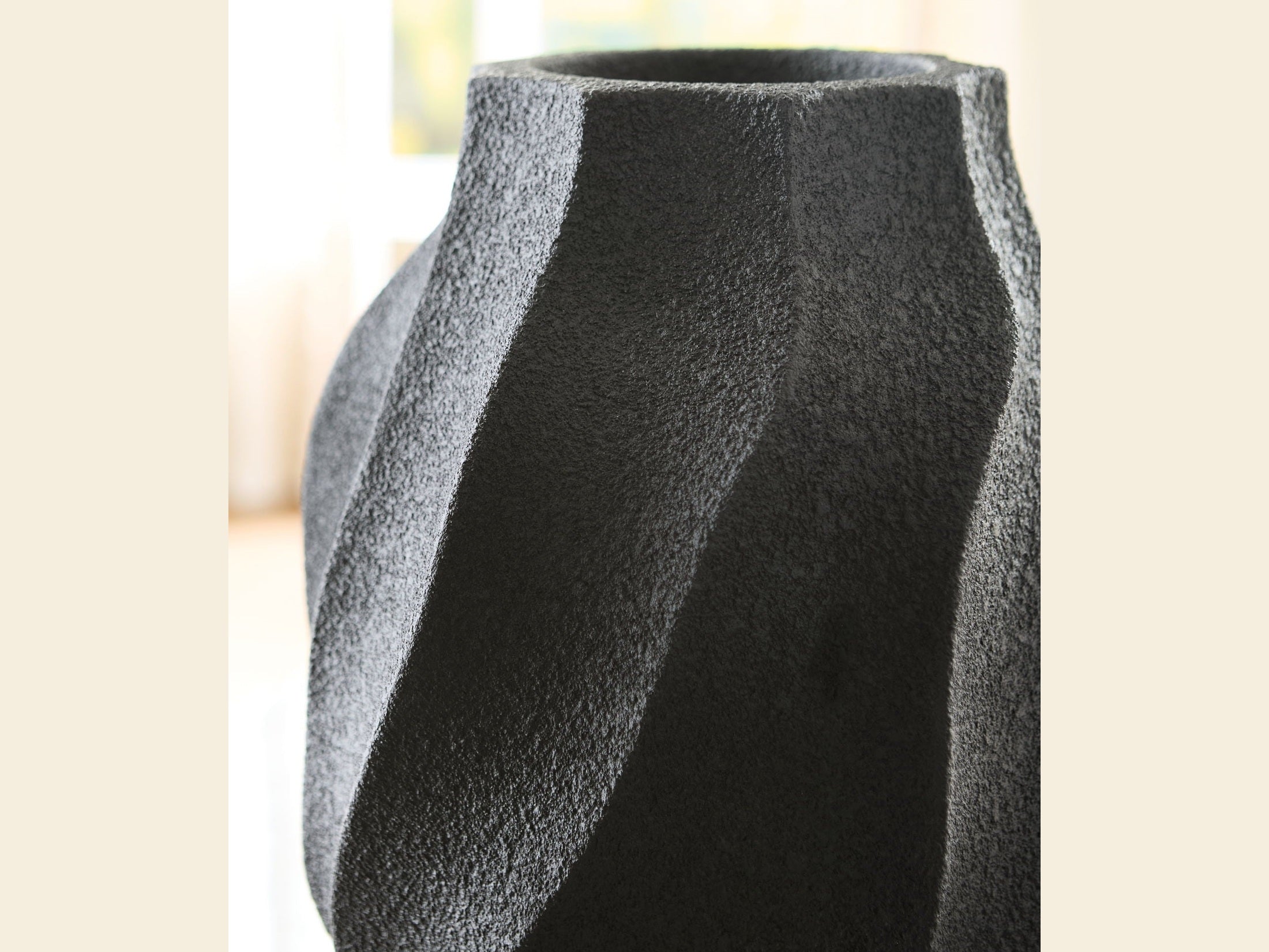 Judworth - Vase