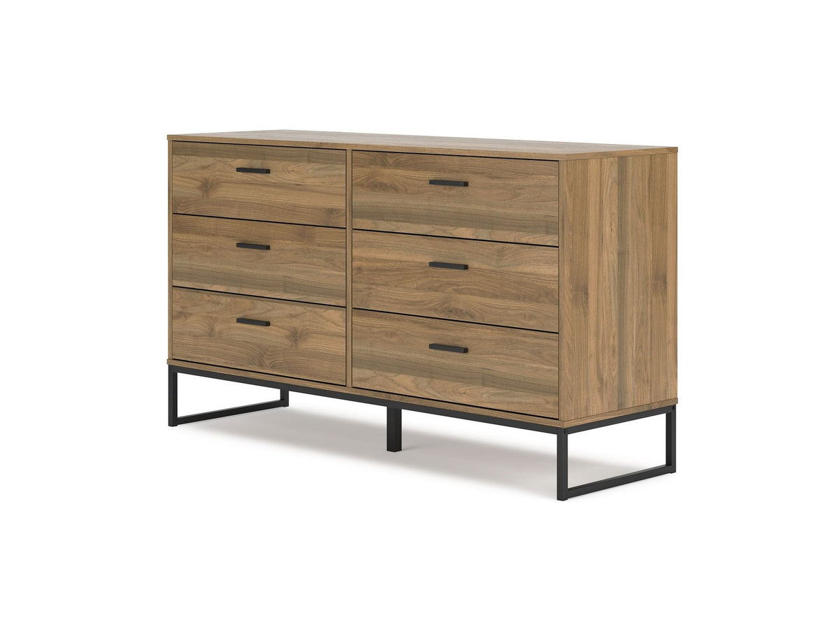 Deanlow - Six Drawer Dresser - Honey