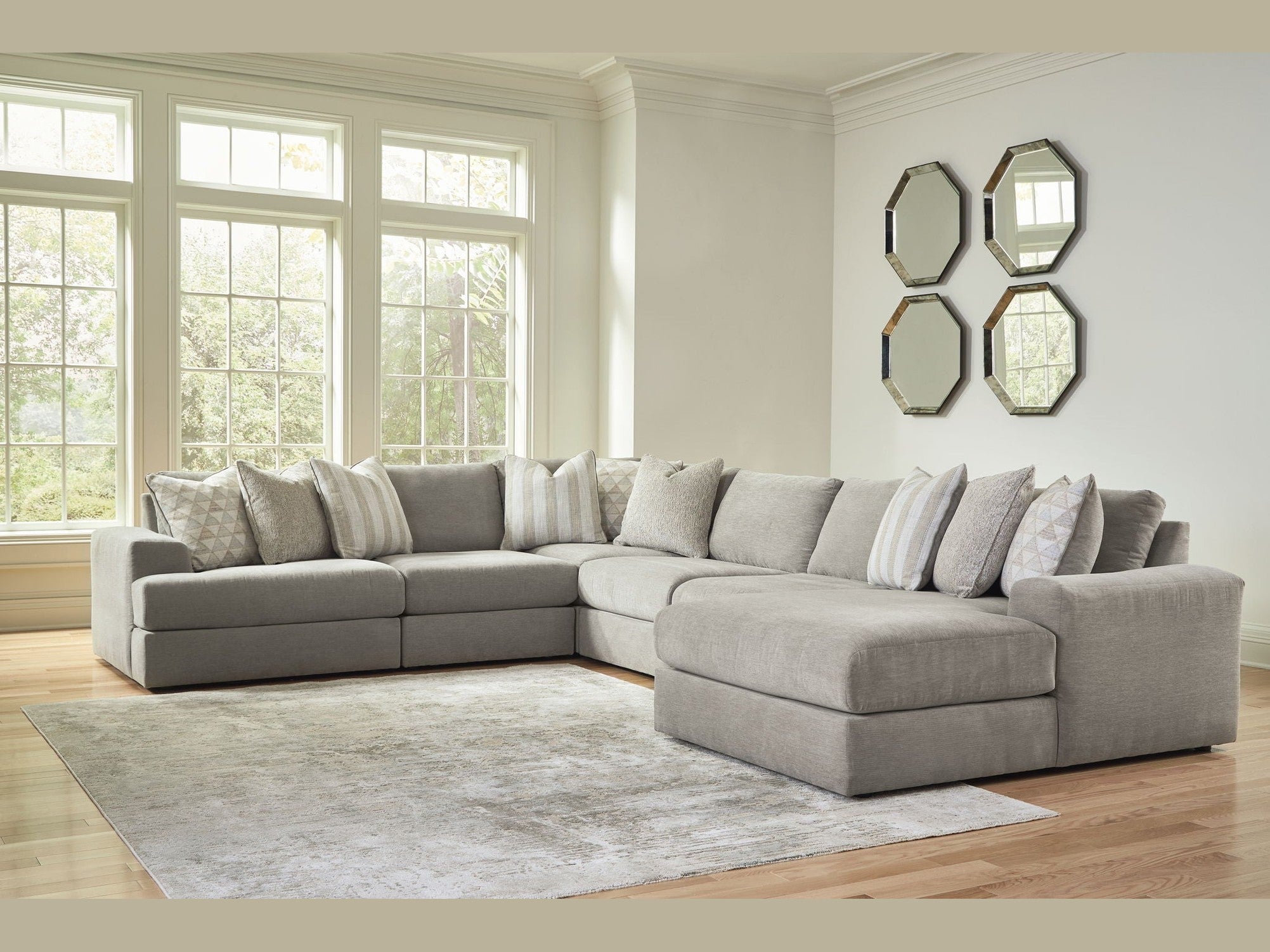 Avaliyah - Sectional