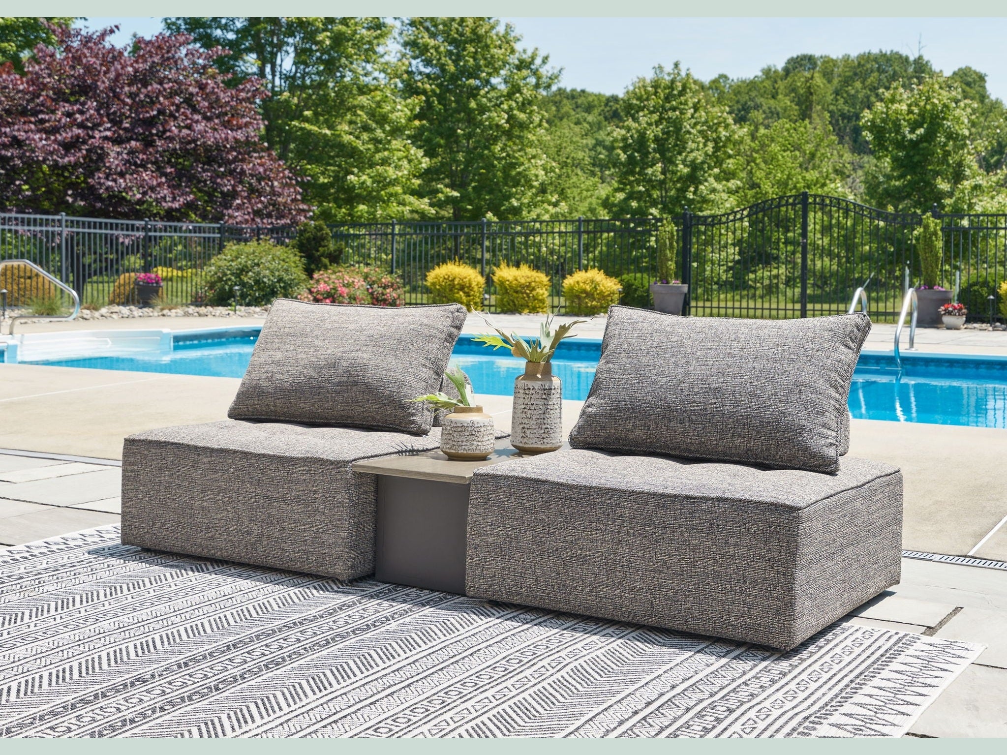 Bree Zee - Outdoor Sectional
