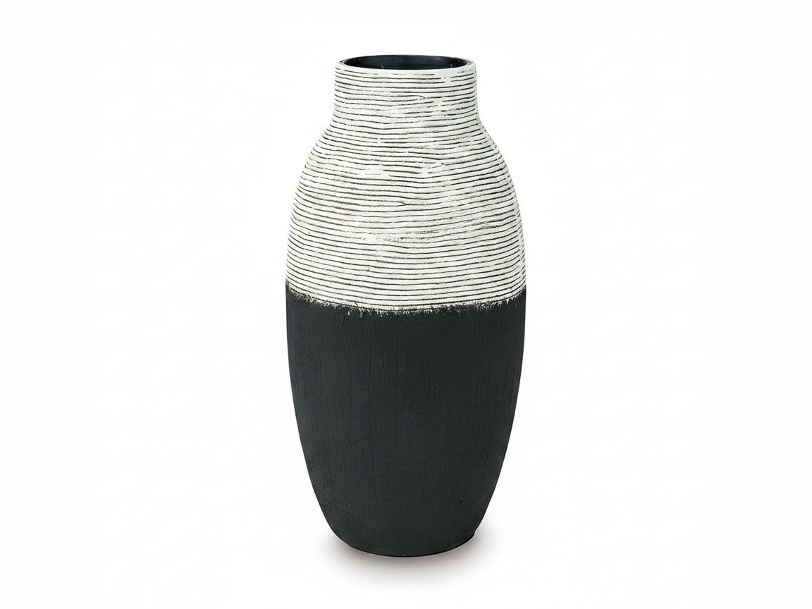 Girtha - Vase