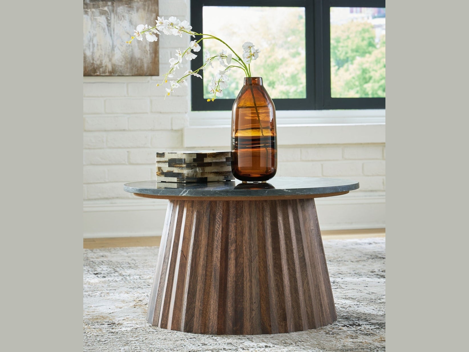 Ceilby - Accent Cocktail Table - Black / Brown
