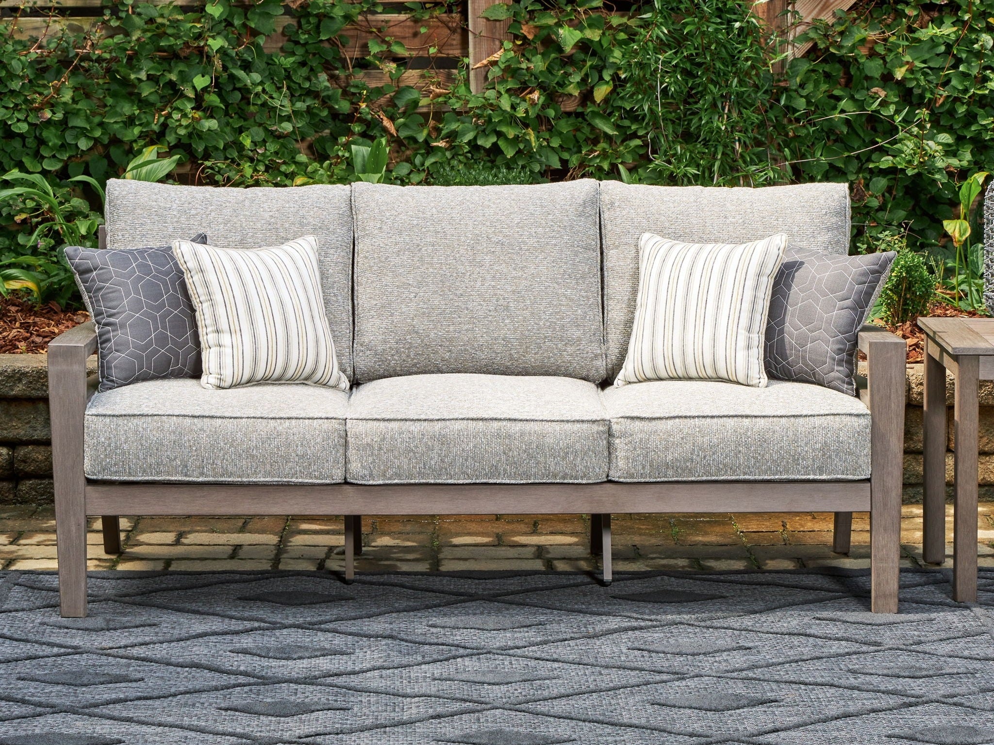 Hillside Barn - Sofa With Cushion - Gray / Brown
