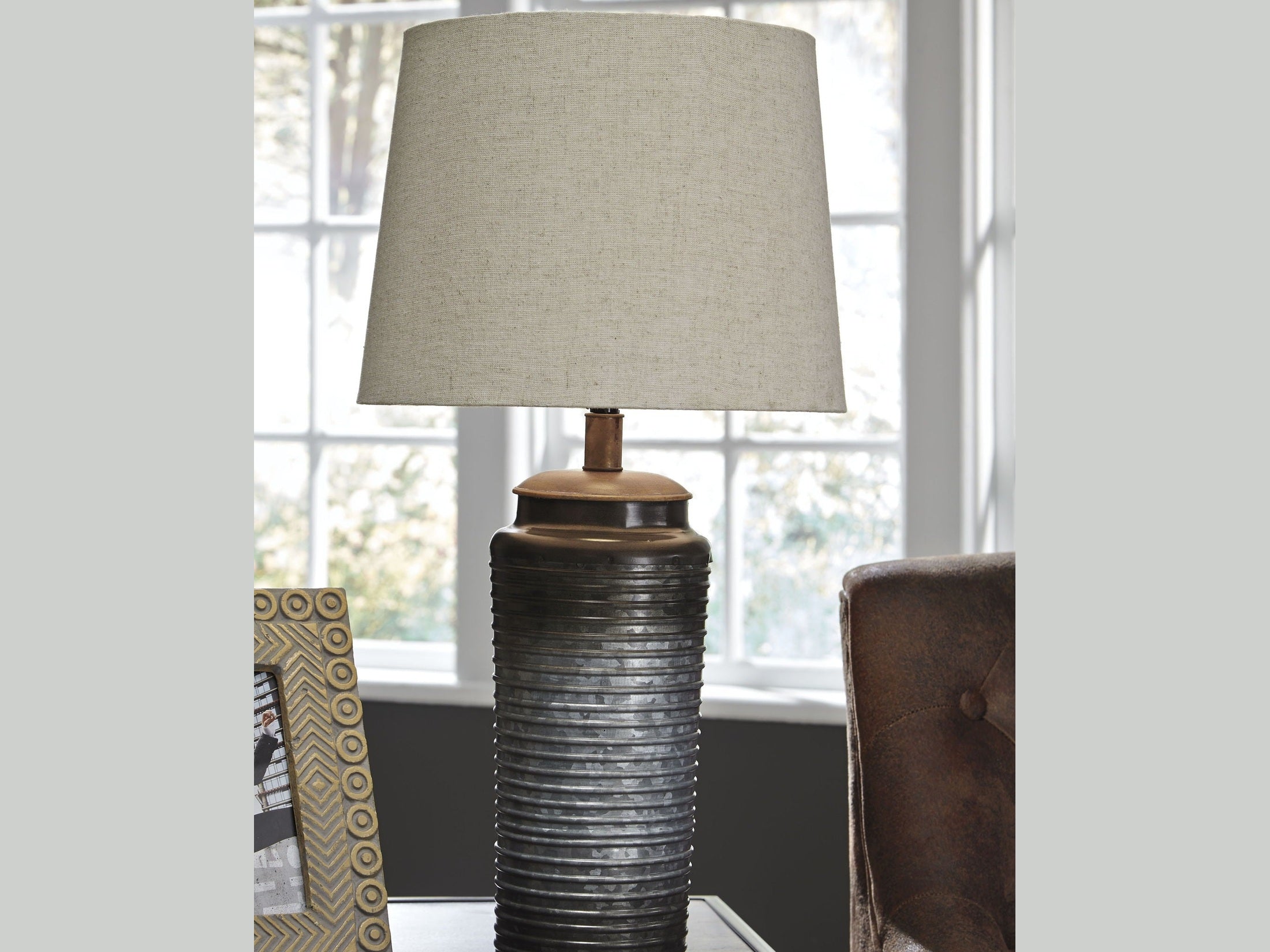 Norbert - Table Lamp