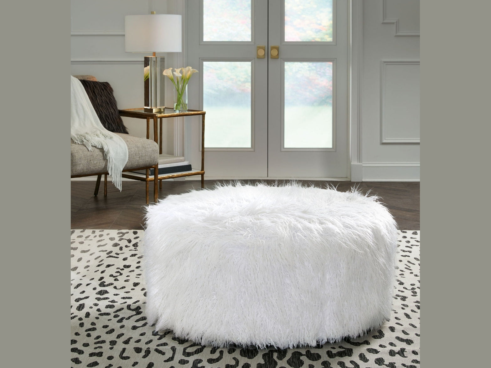 Galice - Oversized Ottoman