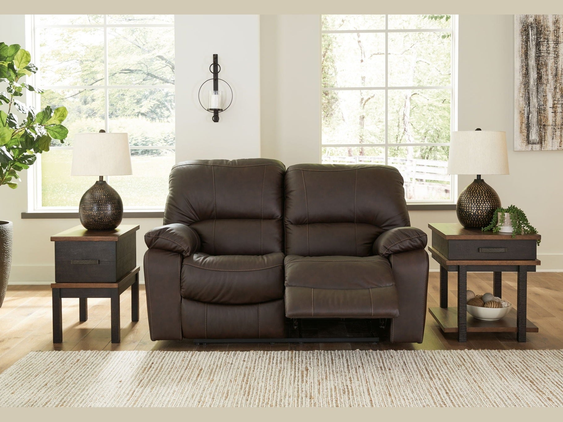 Leesworth - Reclining Loveseat