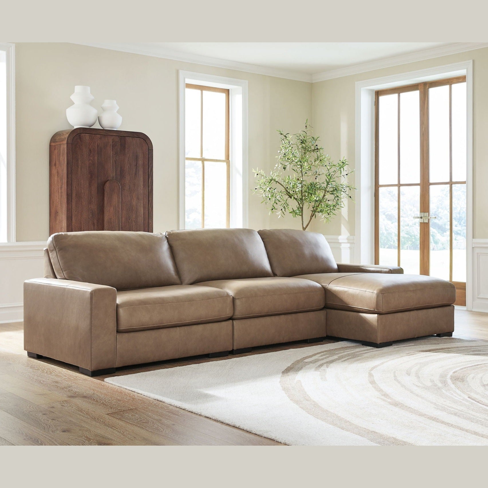 Veronella - Sectional