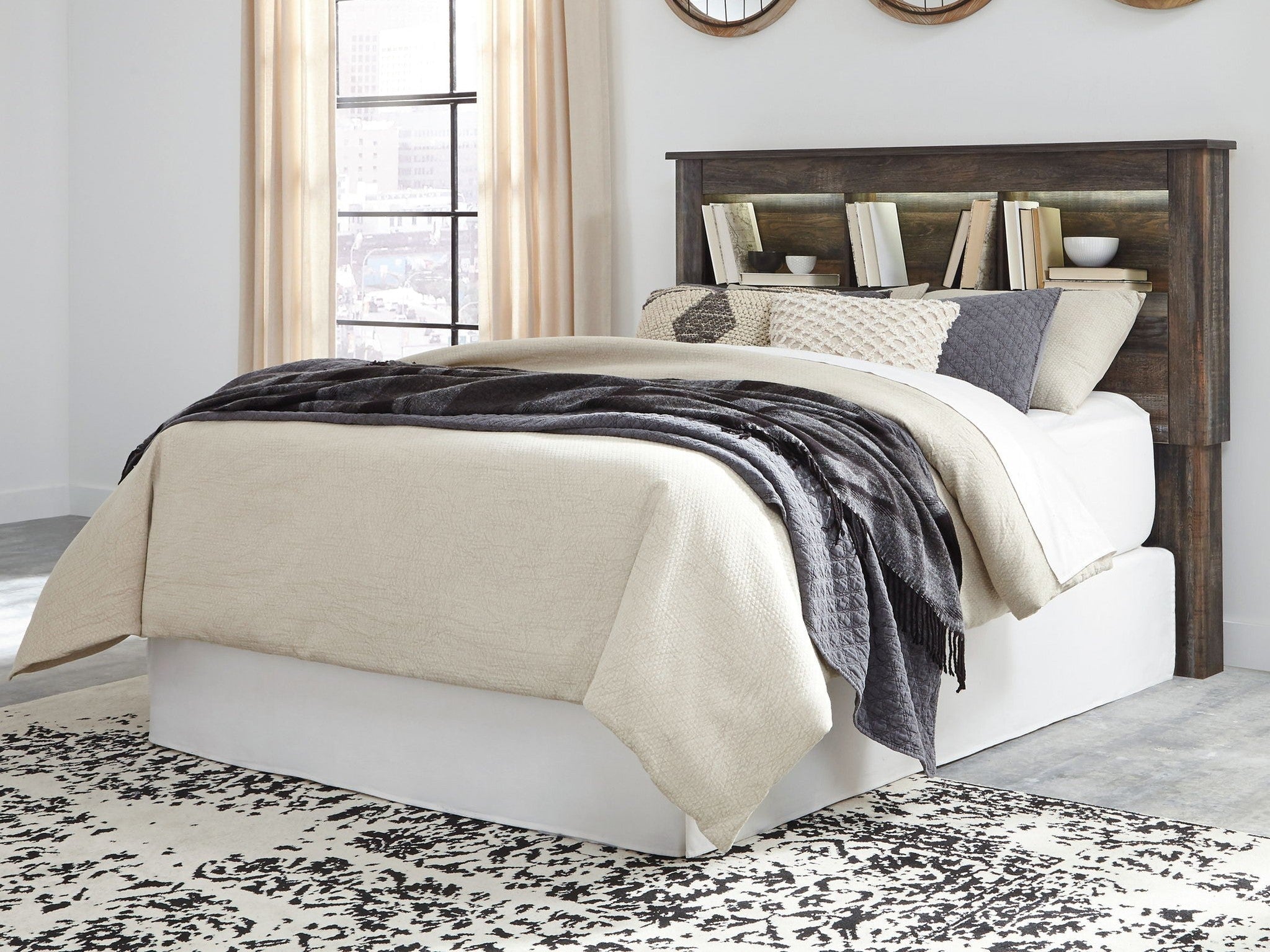 Drystan - Bookcase Headboard