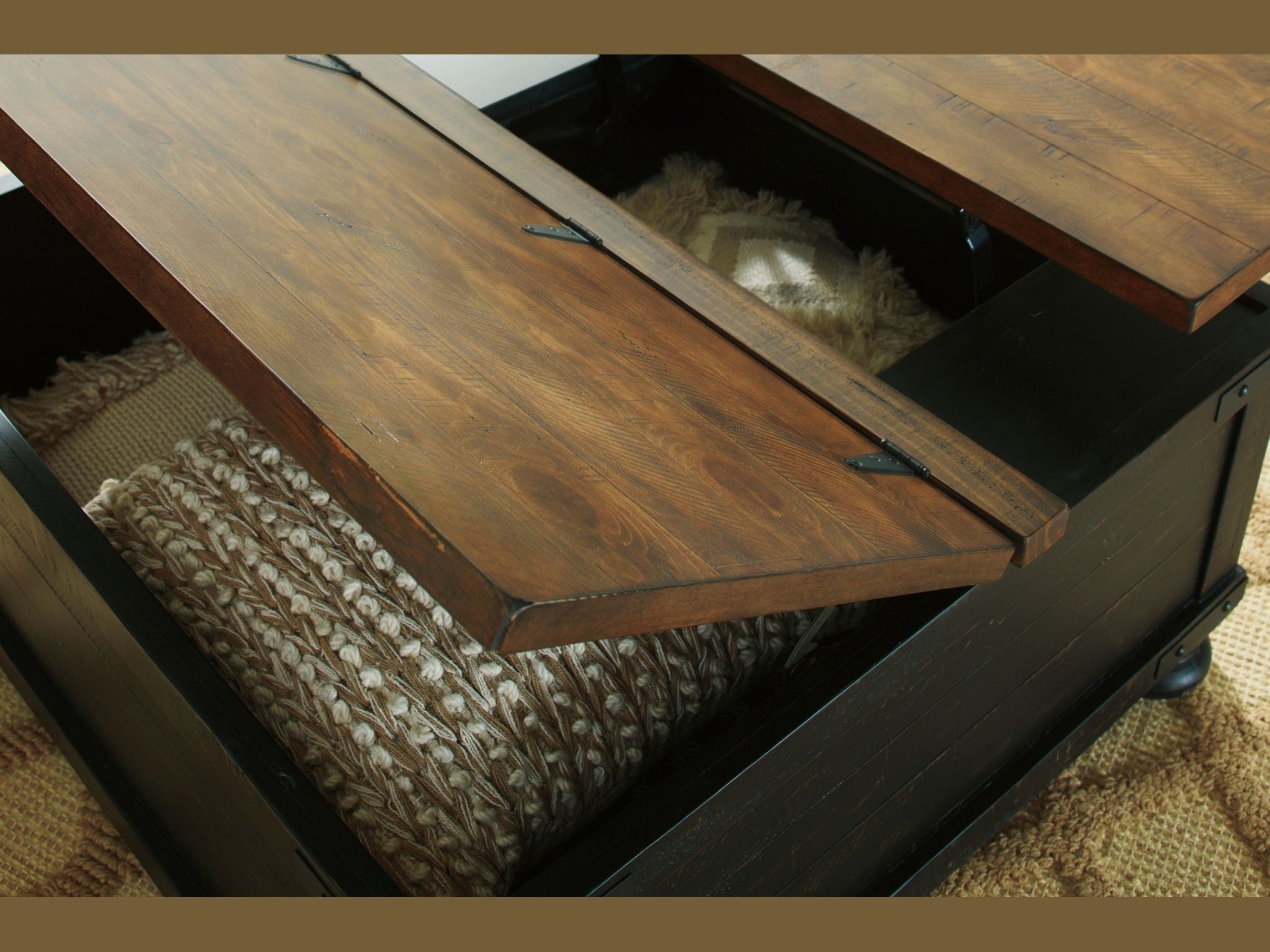 Valebeck - Lift Top Cocktail Table - Black / Brown
