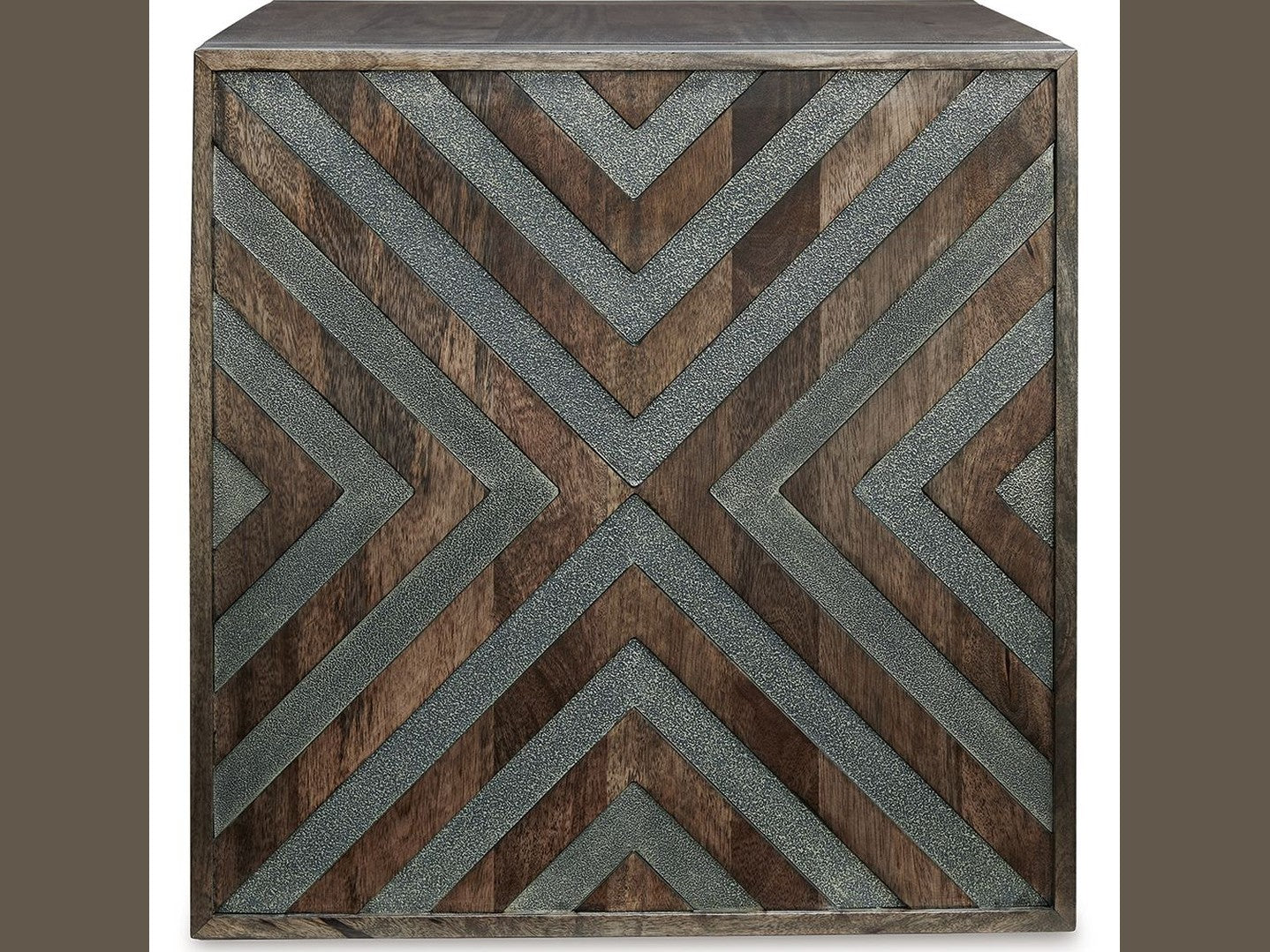 Dreggan - Square End Table - Brown